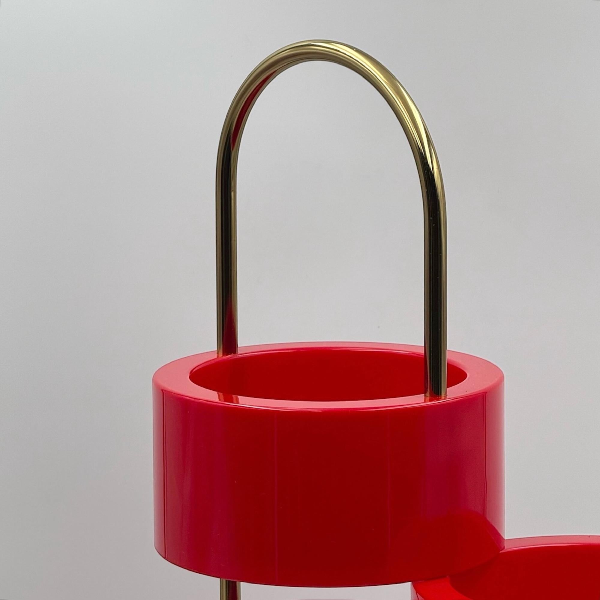 Etagère de table ou sur pied vintage en rouge brillant par MB Italy, années 1970 en vente 1
