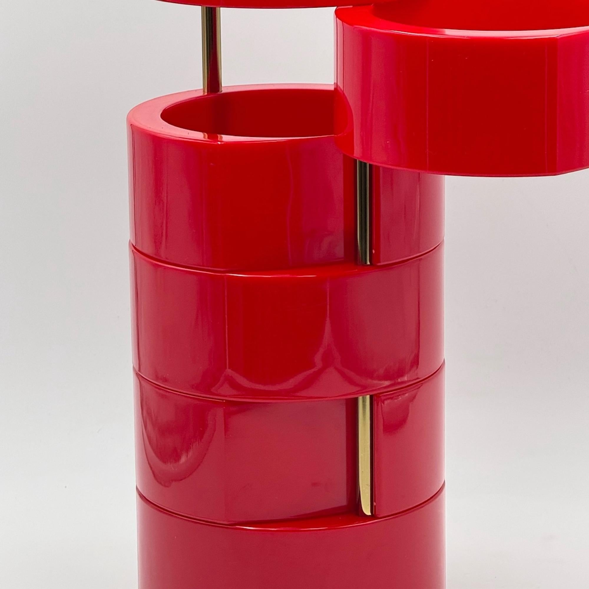 Etagère de table ou sur pied vintage en rouge brillant par MB Italy, années 1970 en vente 2