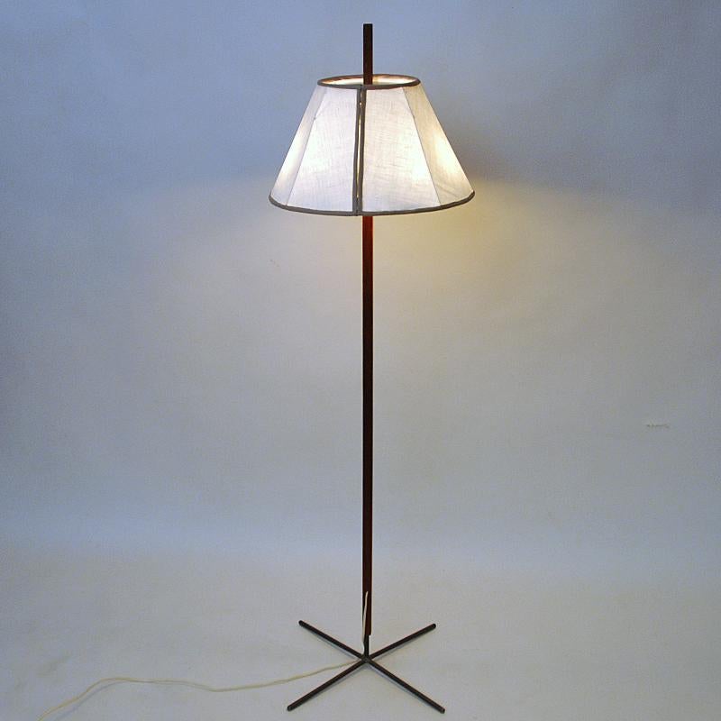 Scandinavian Modern Vintage Floorlamp mod G35 of teak and iron by Hans-Agne Jakobsson, Sweden 1960s For Sale