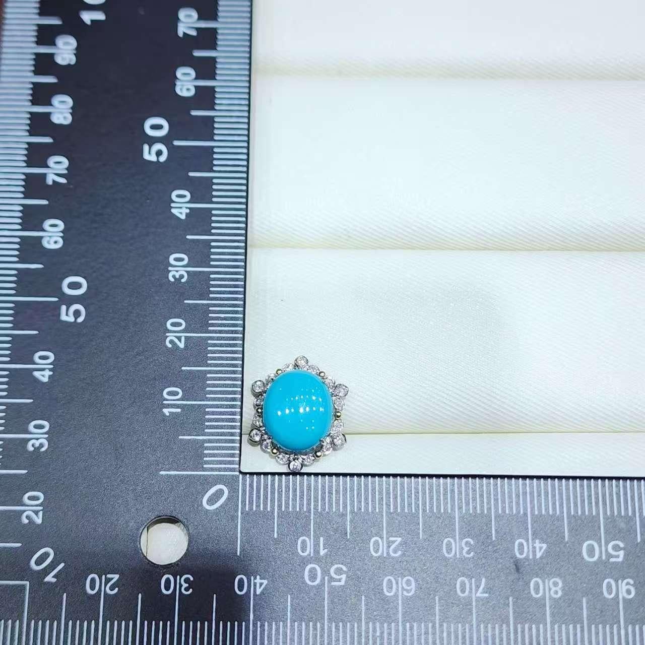 Orecchini floreali d'epoca con diamante turchese della Bella Addormentata da 12 mm in oro 14K In condizioni Nuovo in vendita a Hong Kong, HK
