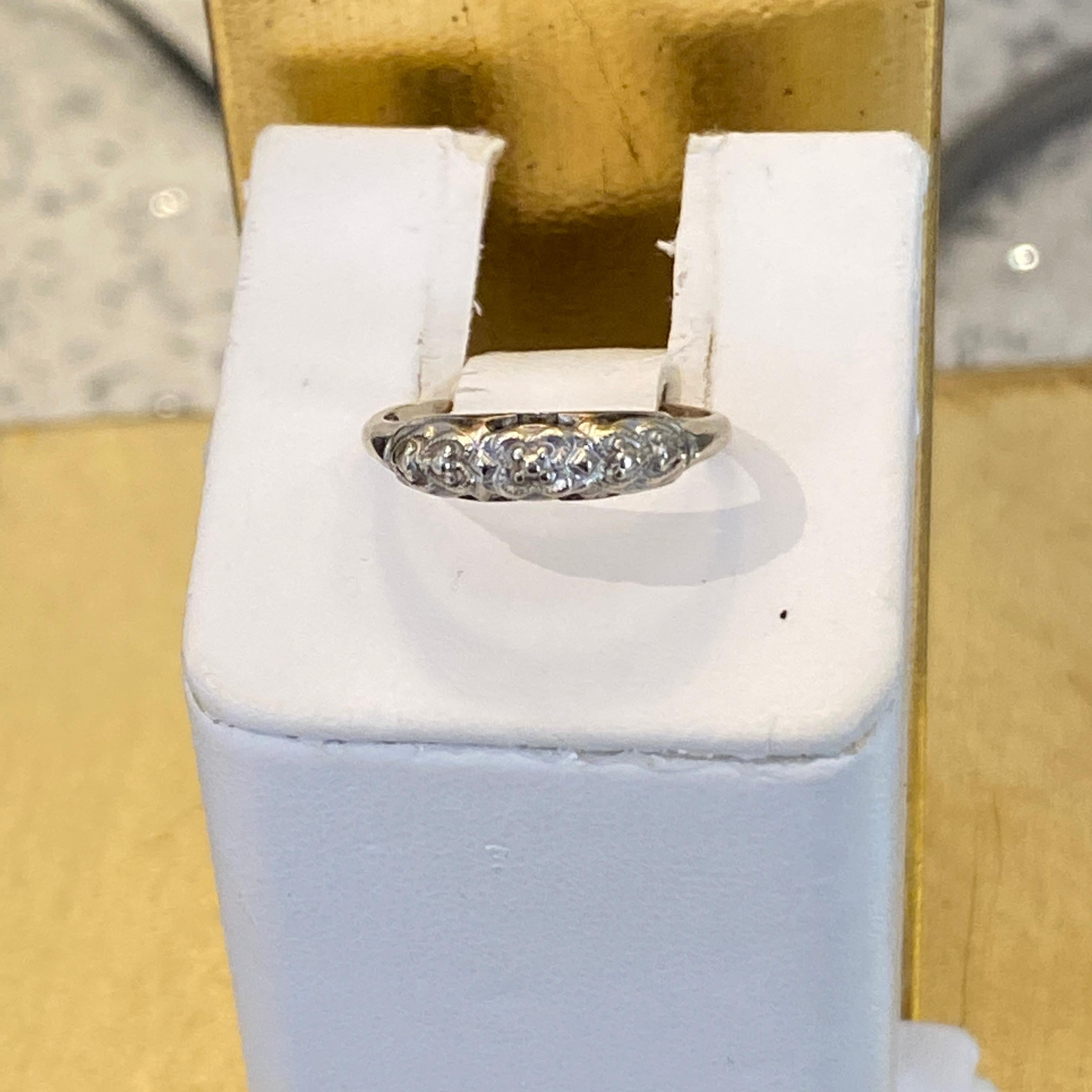 Women's Vintage Floral Art Deco Wedding Band 14K White Gold