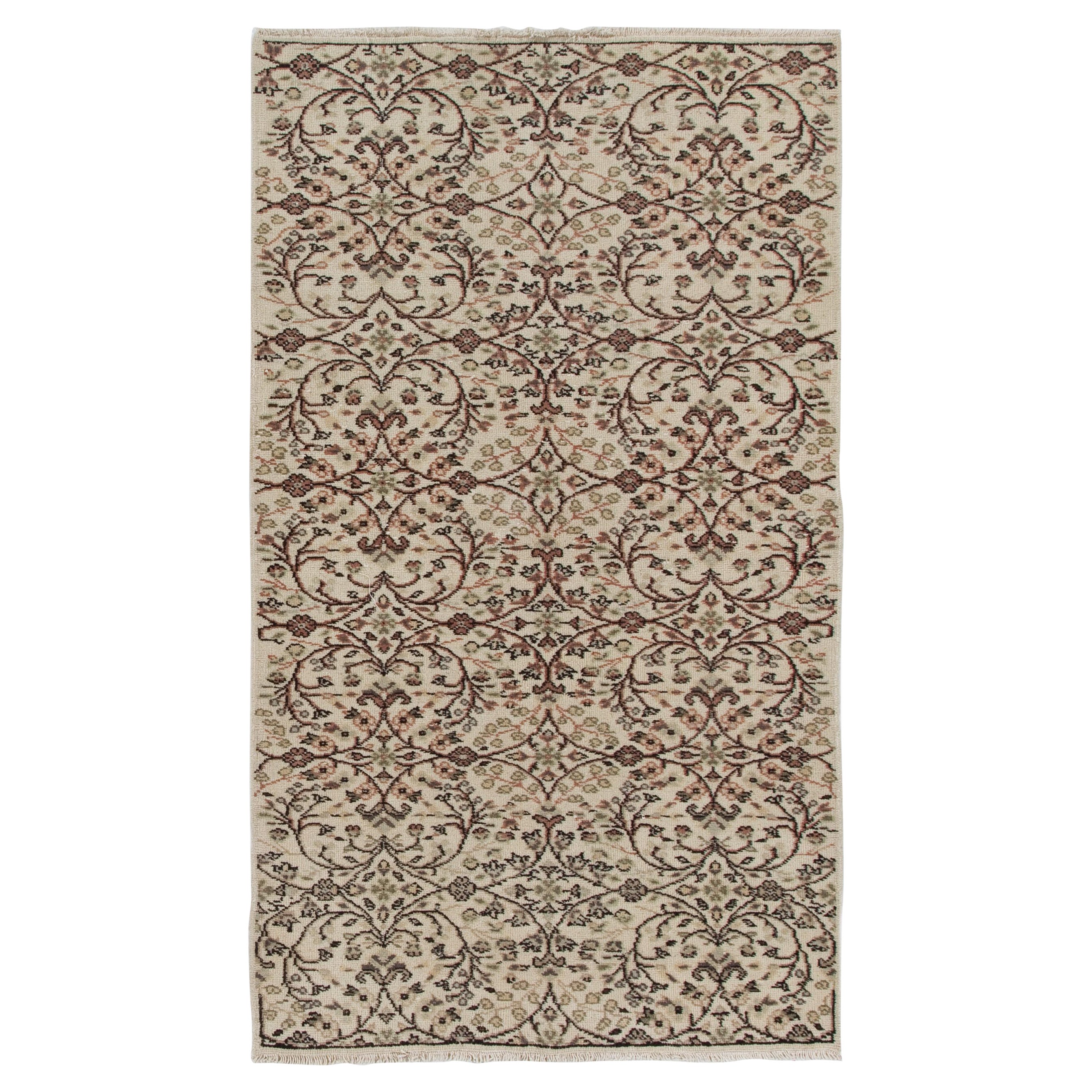 Handgefertigter Anatolischer Teppich im Vintage-Design mit Blumenmuster für Wohn- und Arbeitszimmer, 4 x 6,8 Fuß
