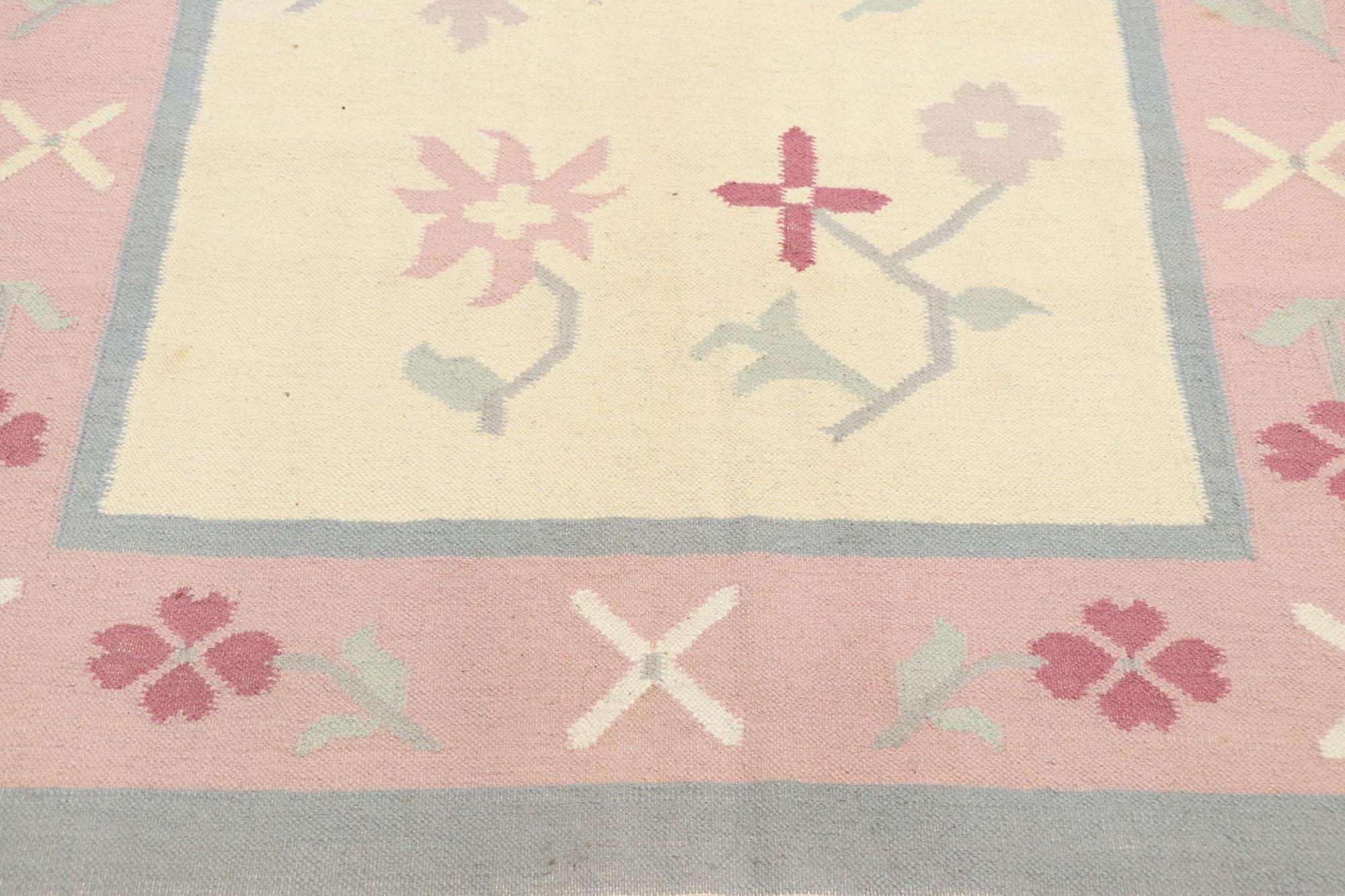 Vintage Floral Dhurrie-Teppich (Indisch) im Angebot