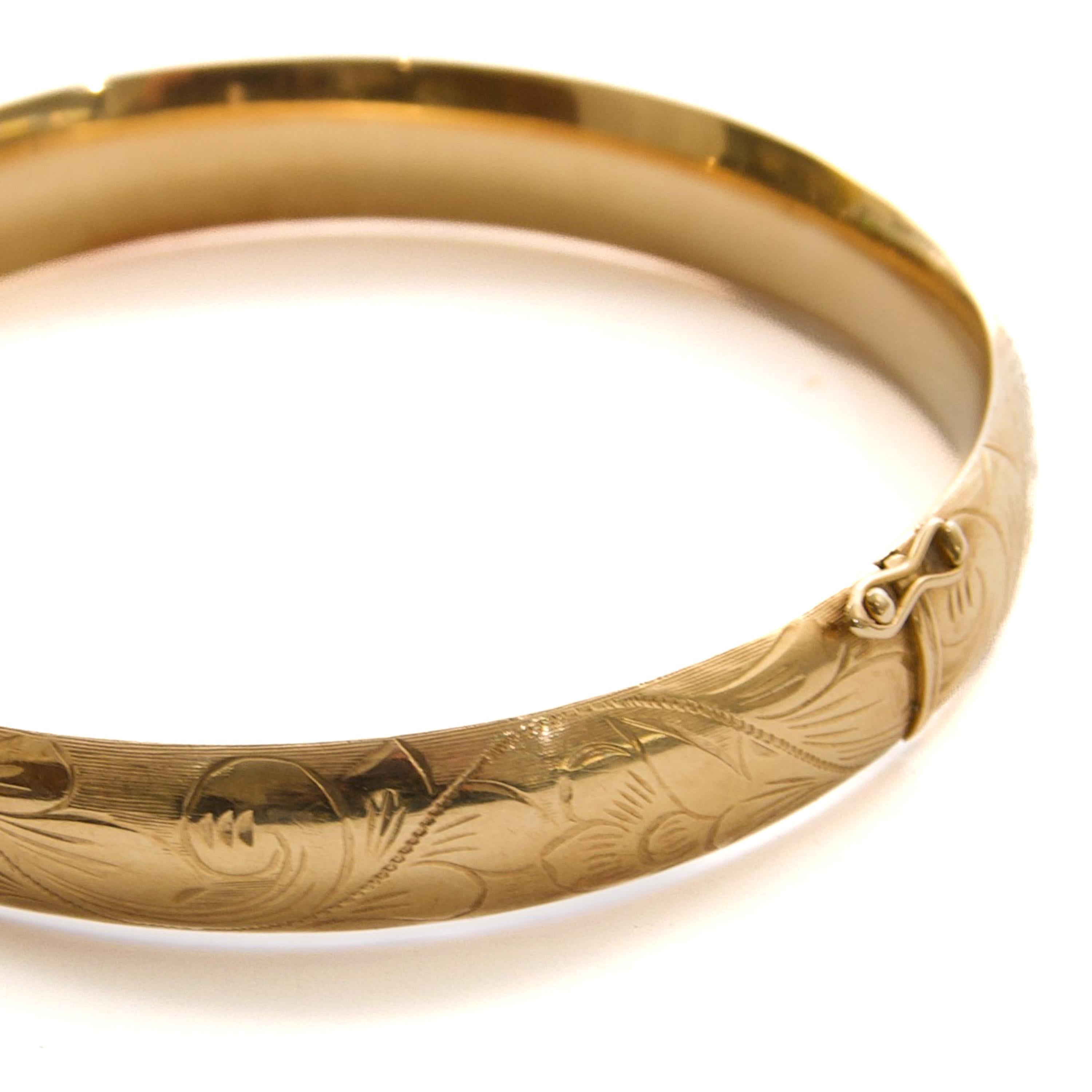 Vintage Floral graviert 14 Karat Gold Armreif Armband im Angebot 3