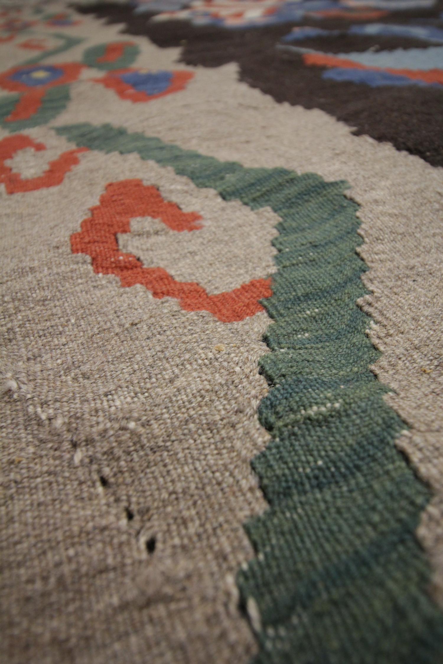 Hand-Knotted Vintage Floral Kilim Rug Handmade Flat weave Carpet For Sale
