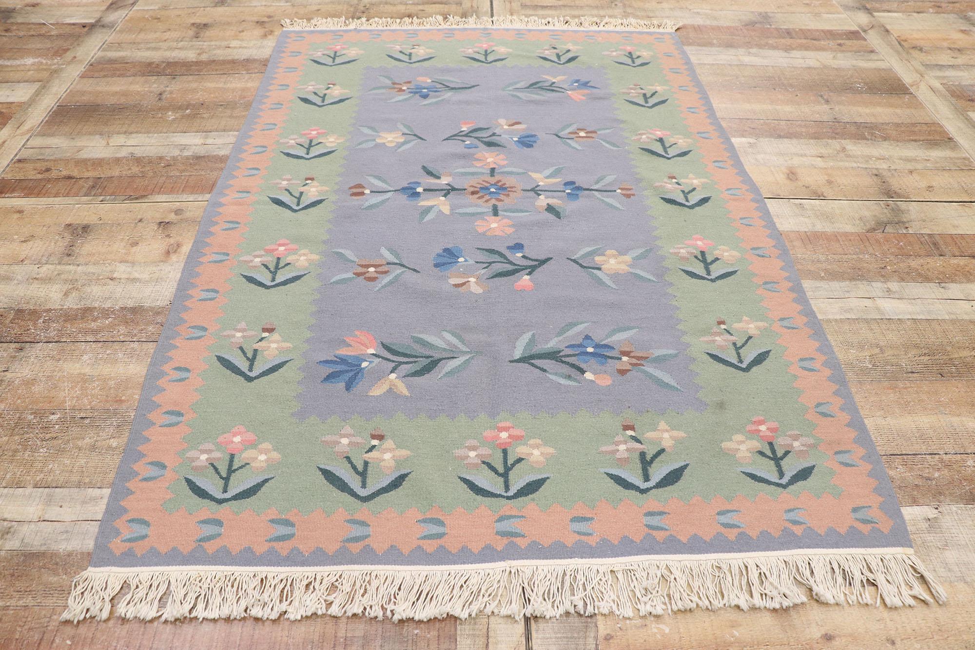 20th Century Vintage Floral Kilim Rug with French Victorian Style For Sale