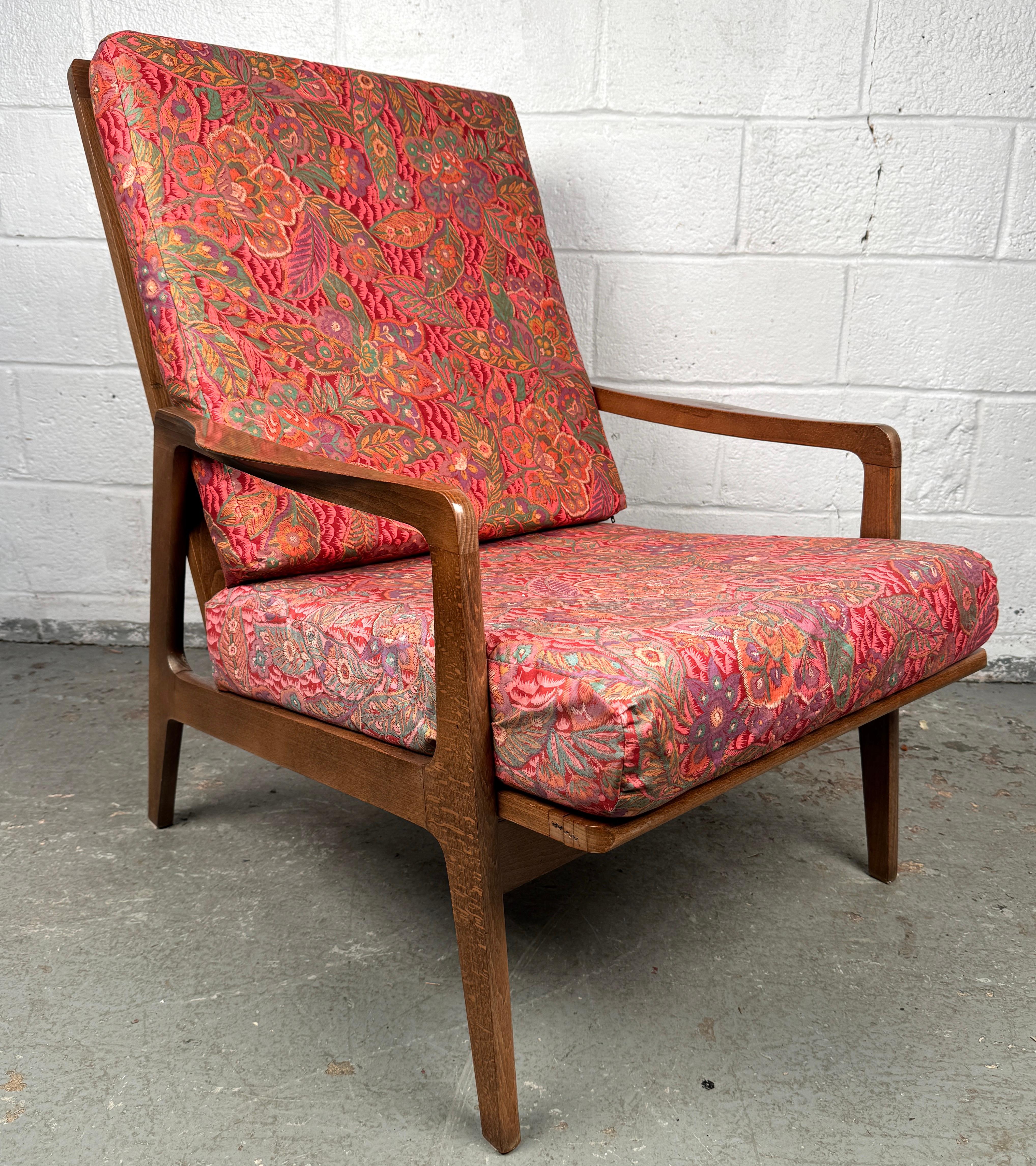Chaise longue à fleurs vintage avec ottoman en vente 2