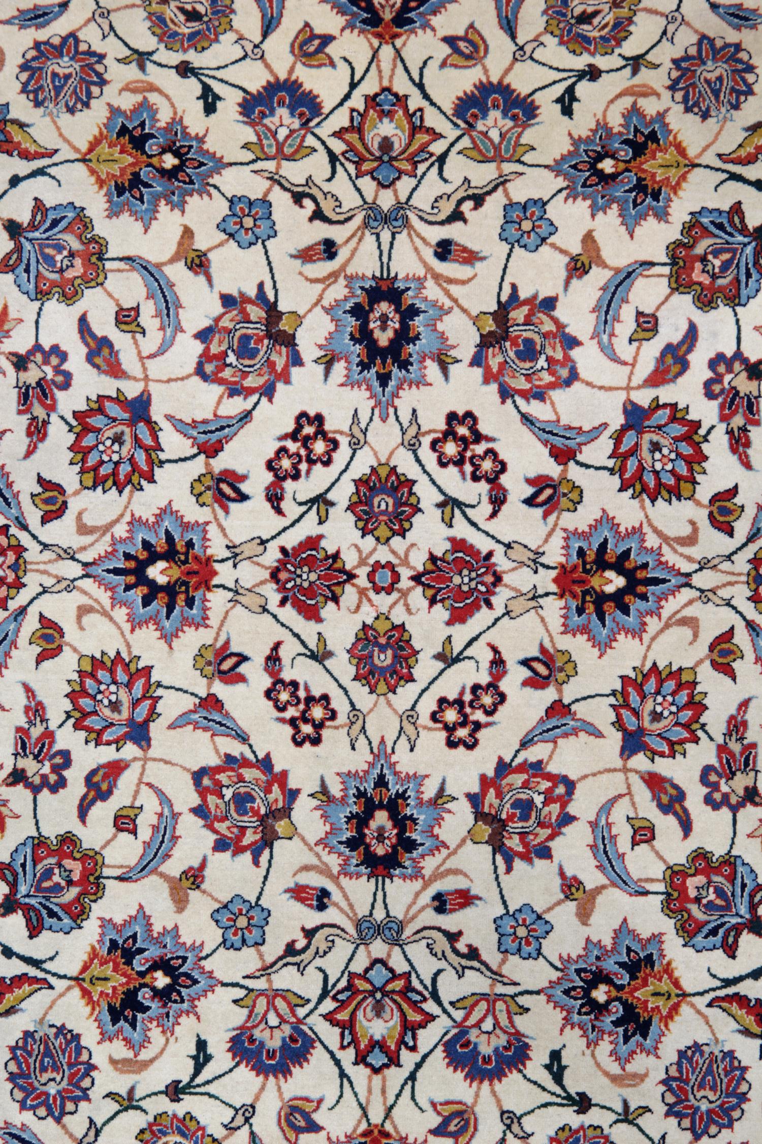 Handgewebter orientalischer Teppich in Blau, Rot und Creme, Vintage, Teppich mit Blumenmuster 206x139cm  (Mitte des 20. Jahrhunderts) im Angebot
