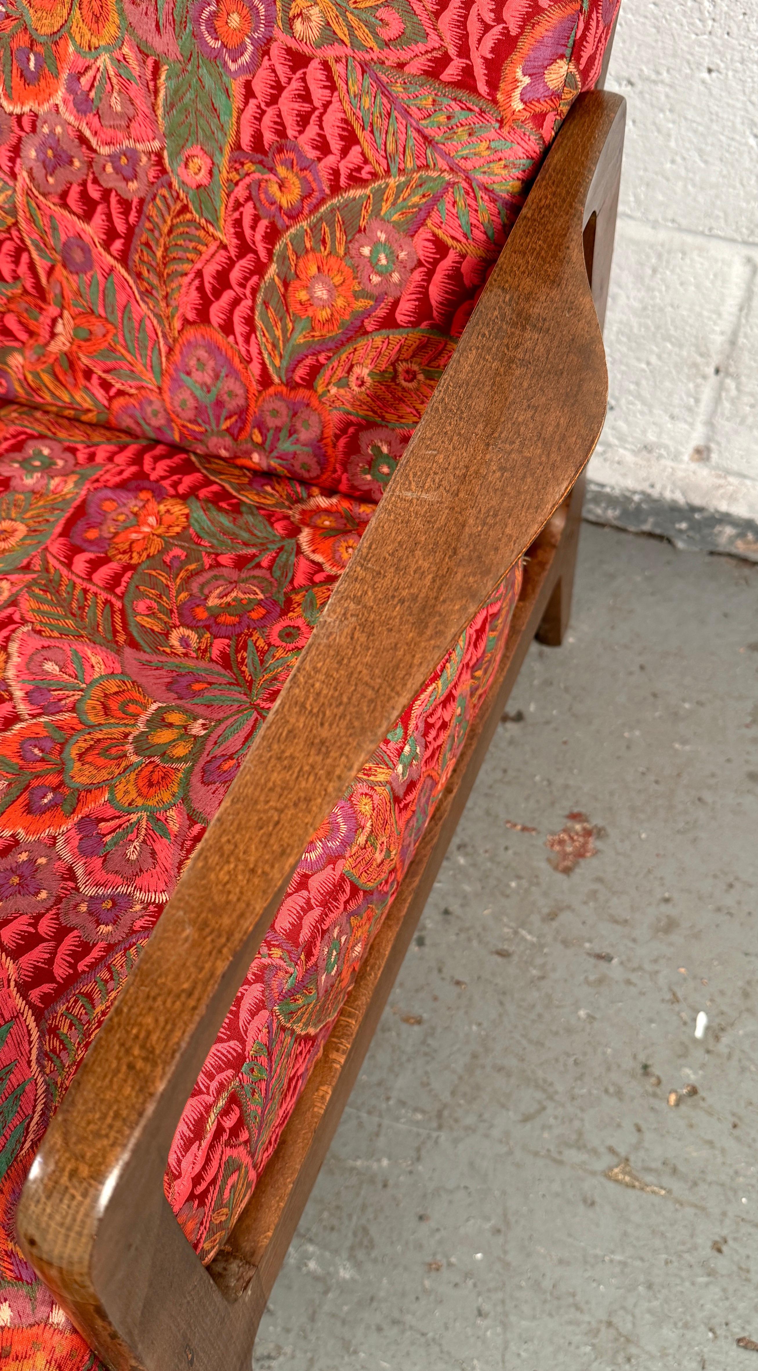 Legno Divano a tre posti con motivo floreale vintage in vendita