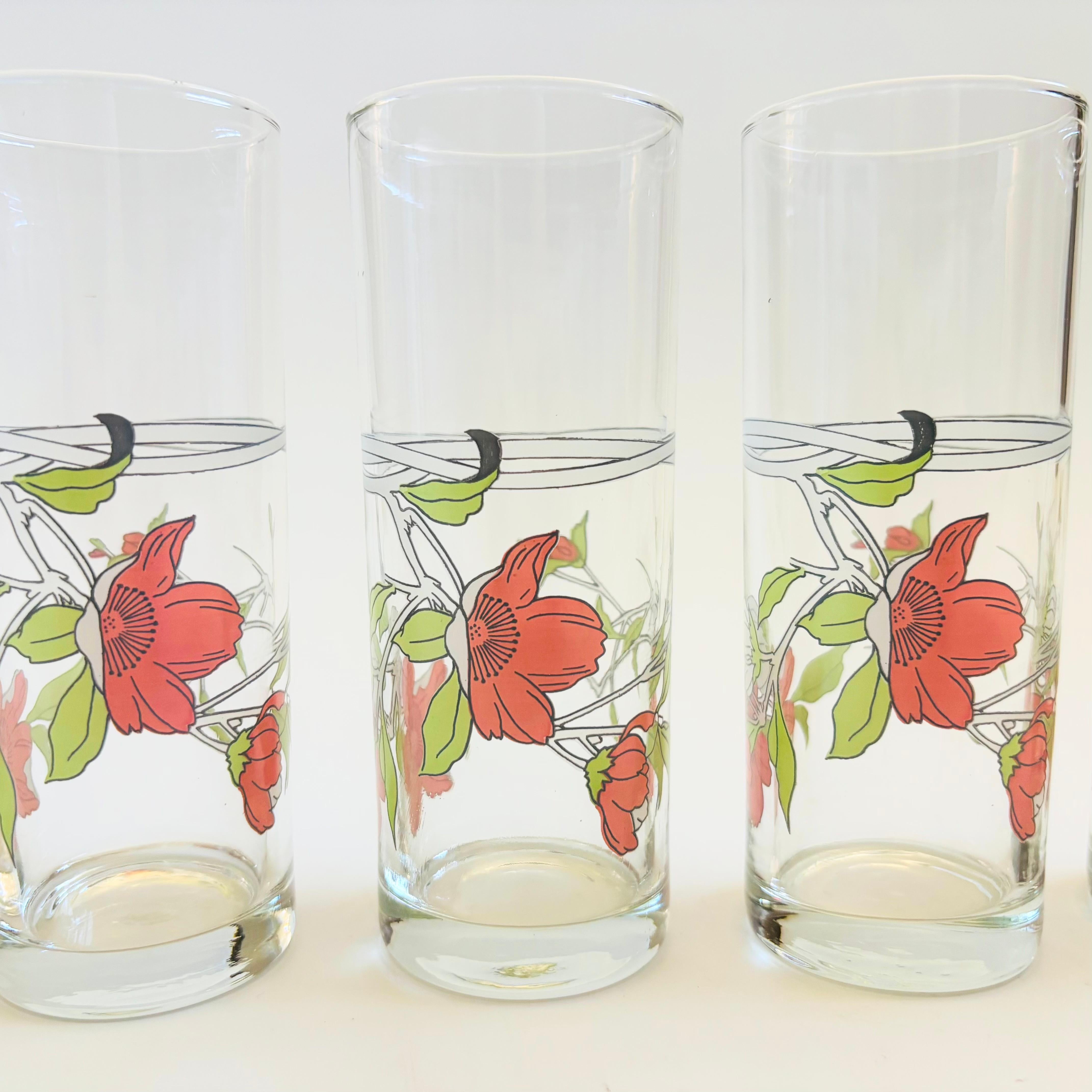 Vintage Floral Becher - Satz von 6 im Zustand „Gut“ im Angebot in Fairfield, CA