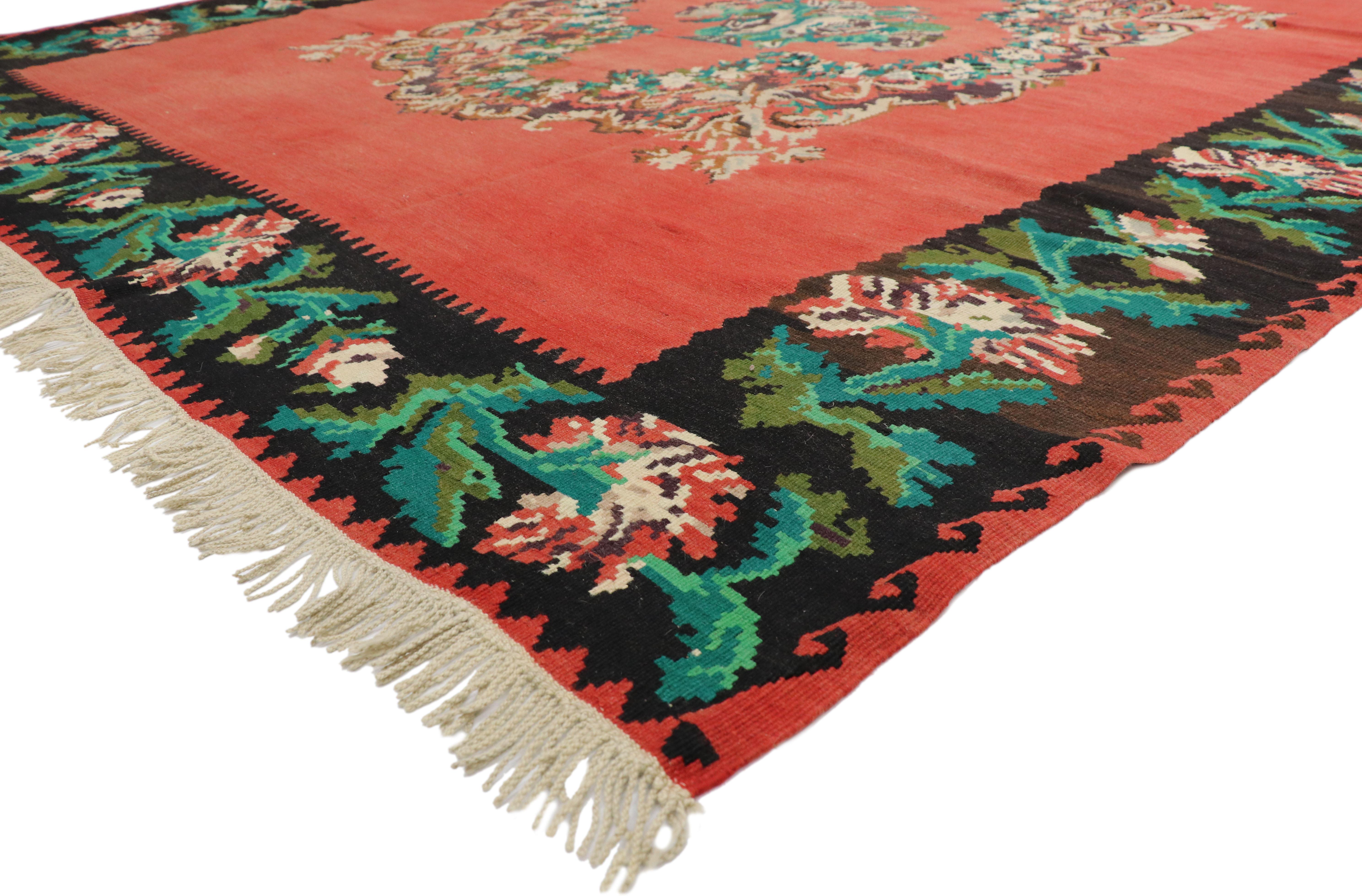 70271 Vintage Floral Turkish Kilim Rug with Chintz Style and Bessarabian Rose Design, Flat-weave Rose Kilim Rug. Drawing inspiration from Mario Buatta and Chintz style, this hand-woven floral Turkish kilim rug gives a lively and light hearted feel