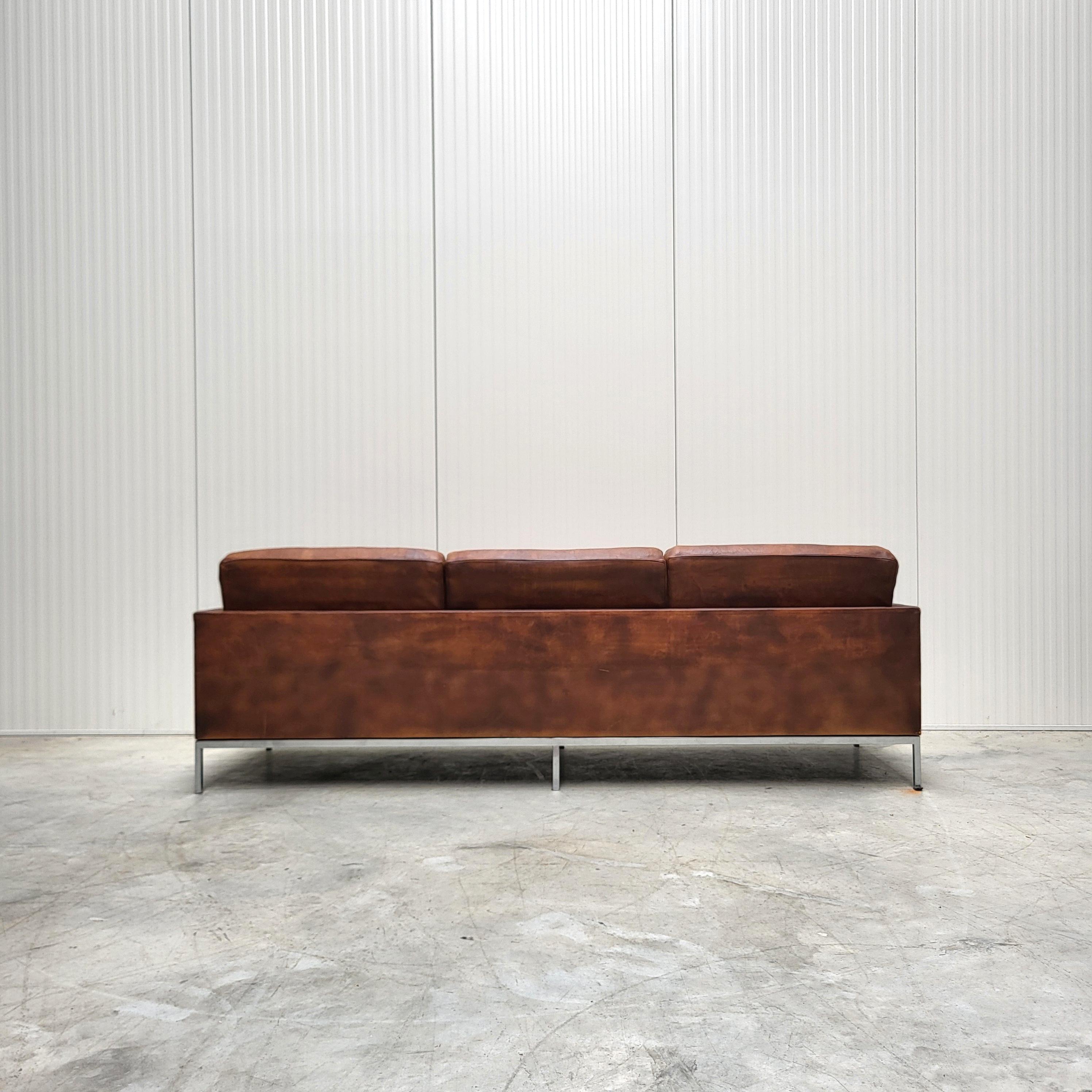 Canapé vintage Florence Knoll 3 Seater par Knoll Brown Cognac 1970 Bon état - En vente à Aachen, NW