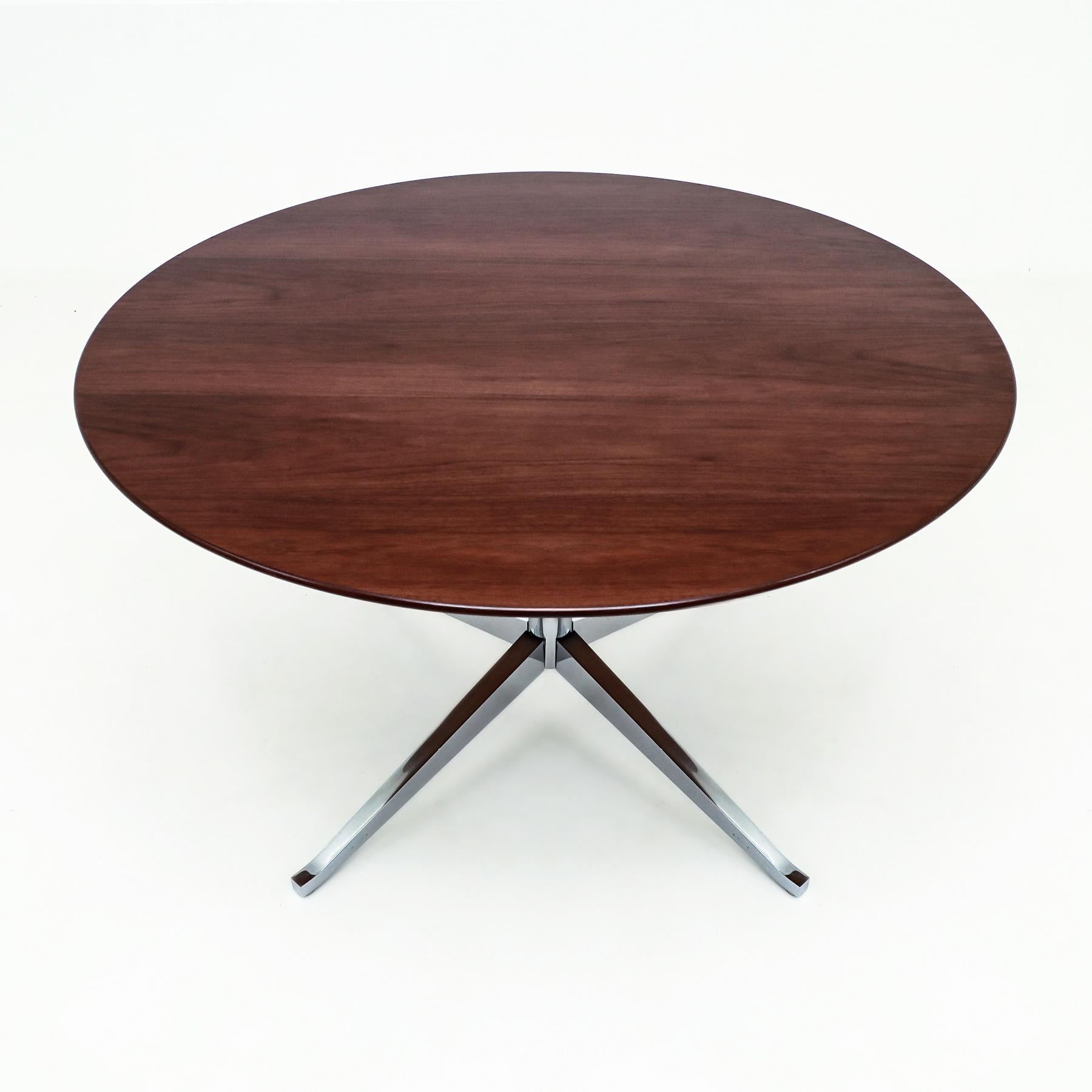 Mid-Century Modern Vintage Florence Knoll circular Walnut and chrome dining or conference table 