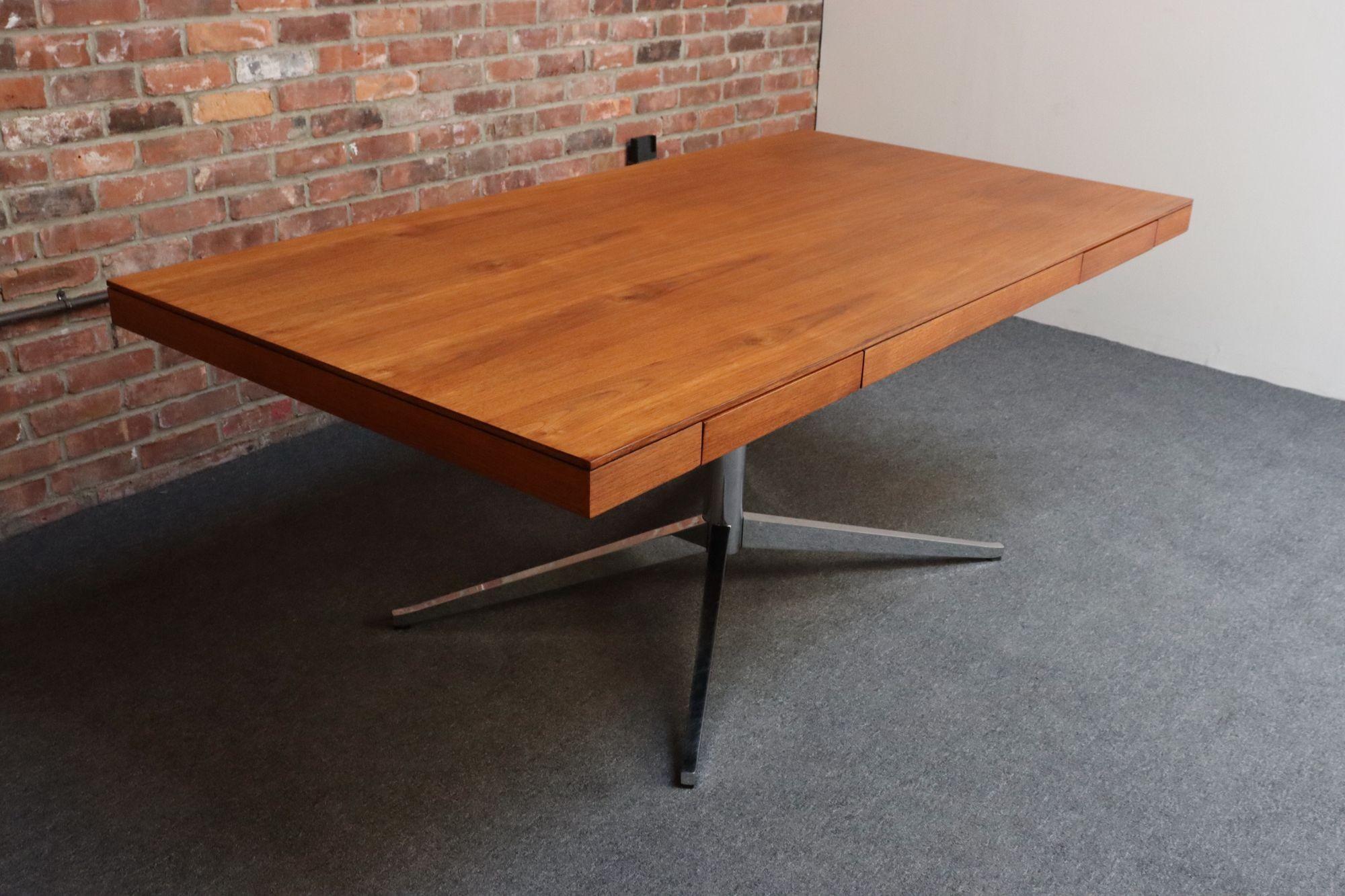 Vintage Florence Knoll Teak and Chromed-Steel Partner's Desk / Executive Desk For Sale 4