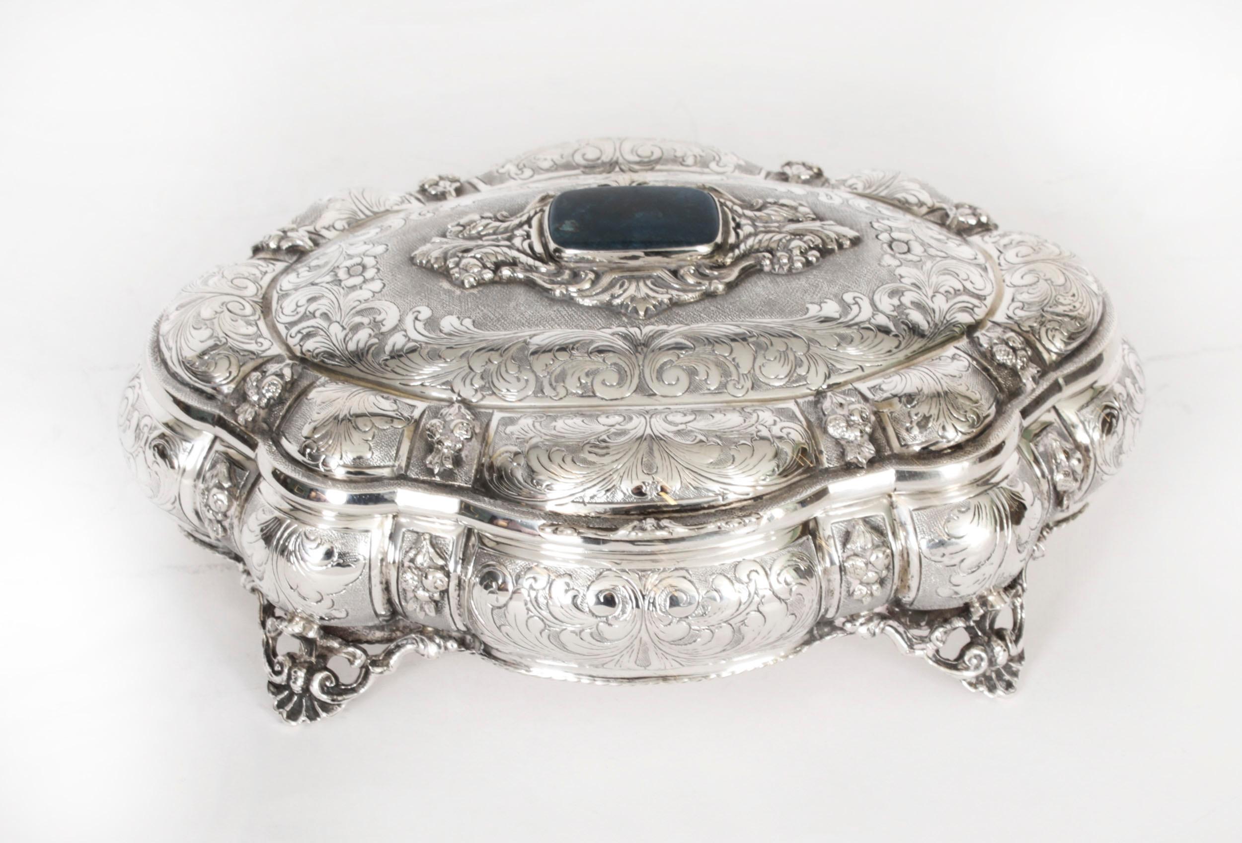 Vintage Florence Sterling Silver Casket by Franco Teghini 20th C In Good Condition For Sale In London, GB