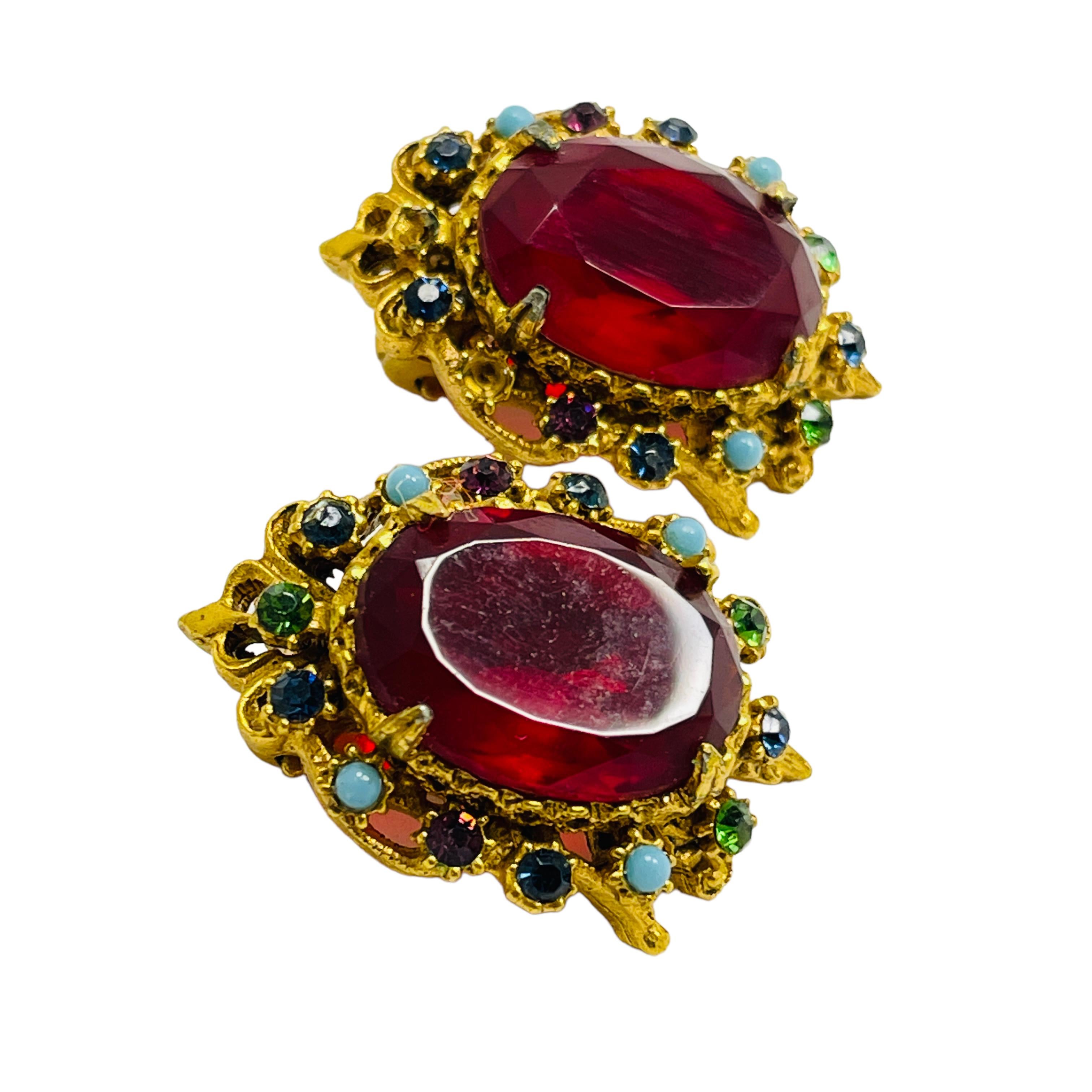 Vintage FLORENZA gold red glass designer runway clip on earrings In Good Condition In Palos Hills, IL