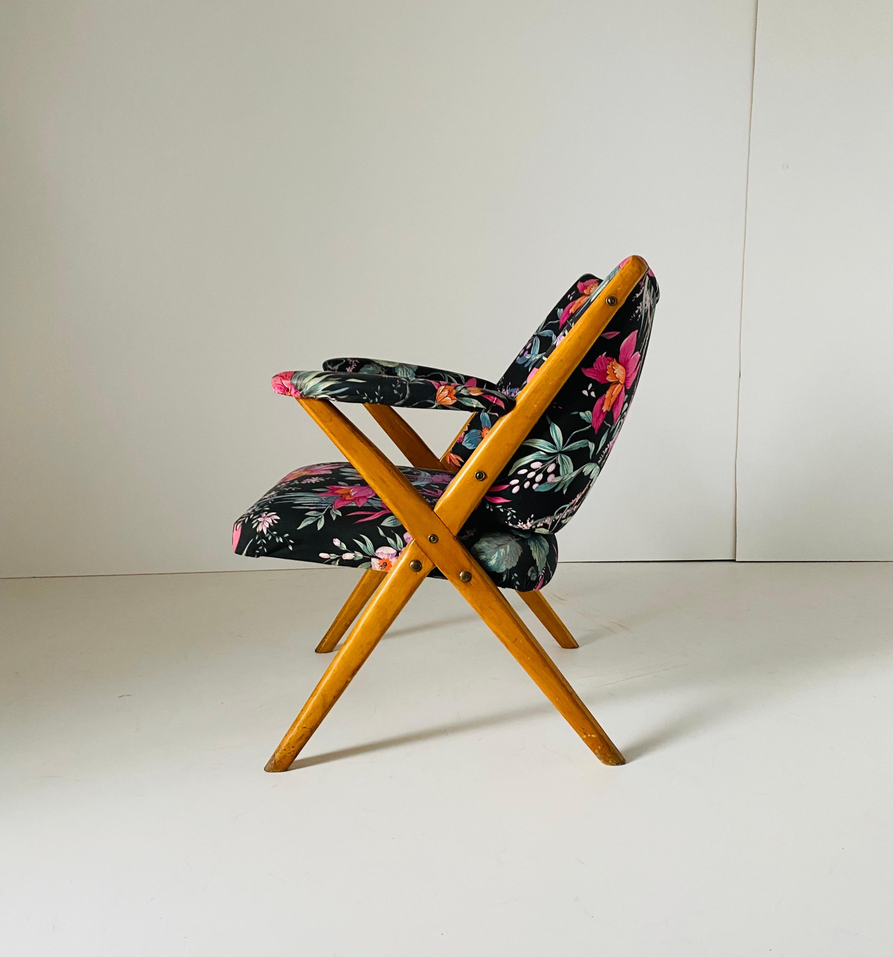Italian Midcentury Modern Dal Vera Armchair with Flower Pattern, Italy 1960's For Sale