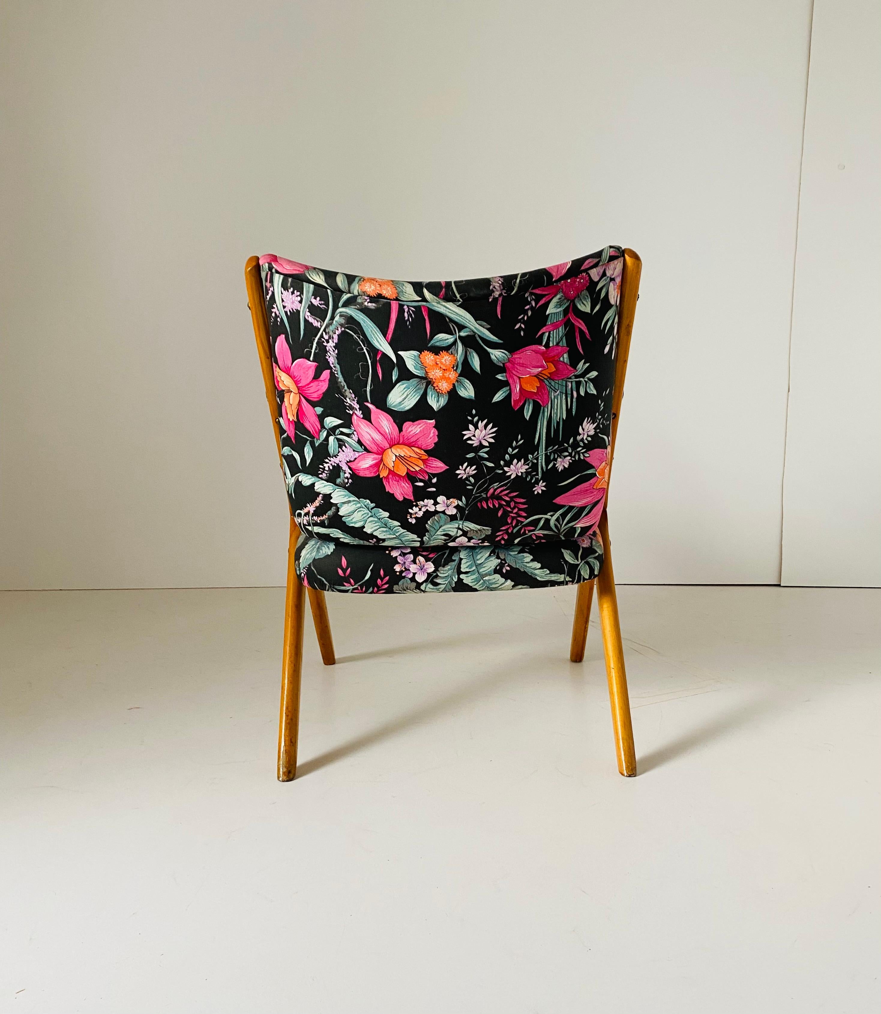 Midcentury Modern Dal Vera Armchair with Flower Pattern, Italy 1960's In Good Condition For Sale In Ceglie Messapica, IT
