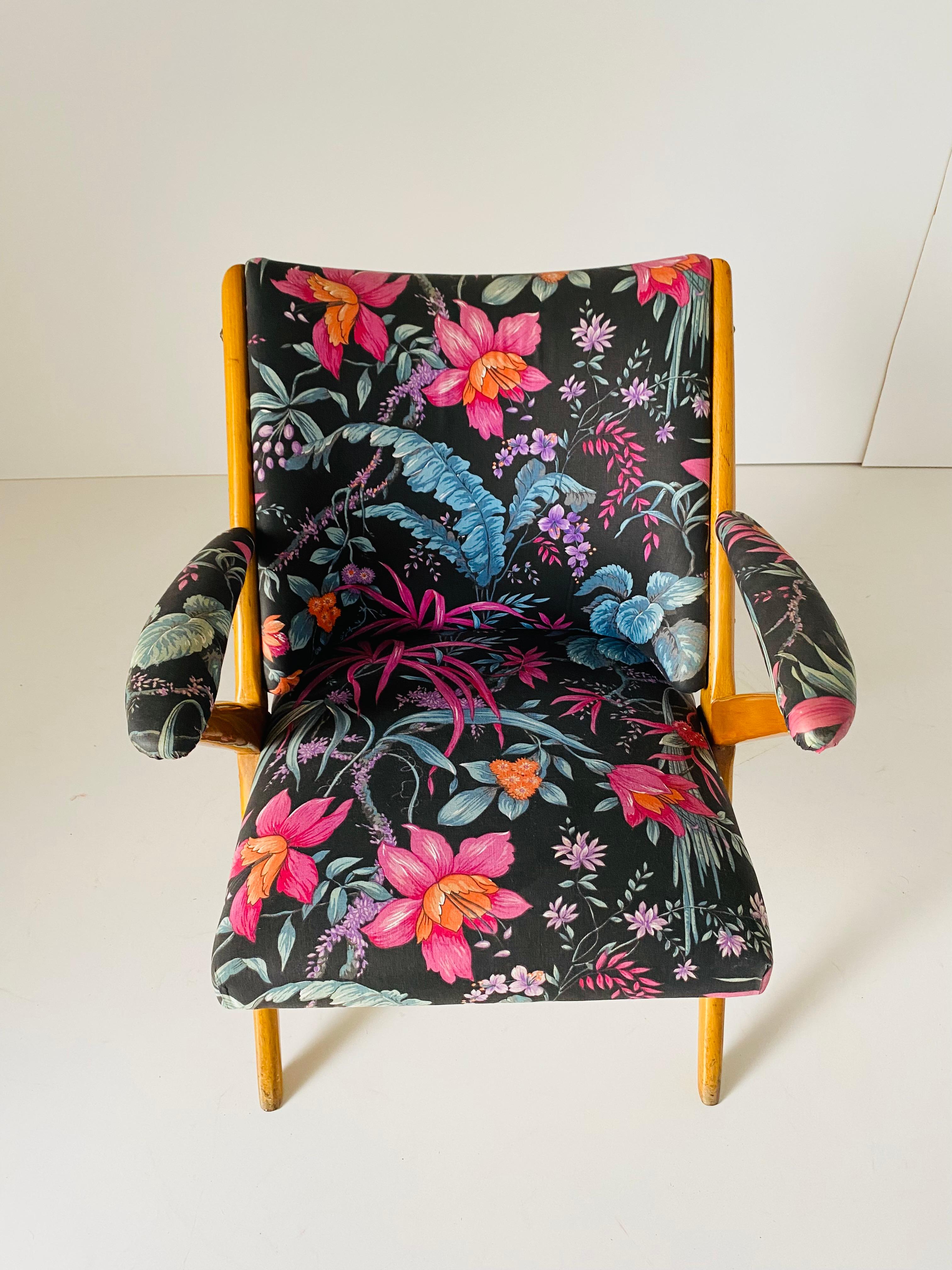 Fabric Midcentury Modern Dal Vera Armchair with Flower Pattern, Italy 1960's For Sale