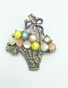 Vintage flower basket brooch rhinestones, rhodium, moonstones  USA late 1930s
