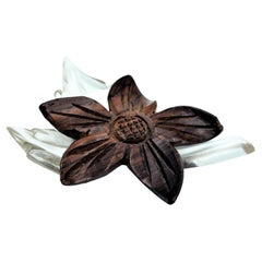 Vintage flower brooch made of Lucite and cut wood from the 1930s USA