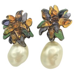 Vintage Chanel flower clip-on earring by Maison Gripoix and judge pear 1984