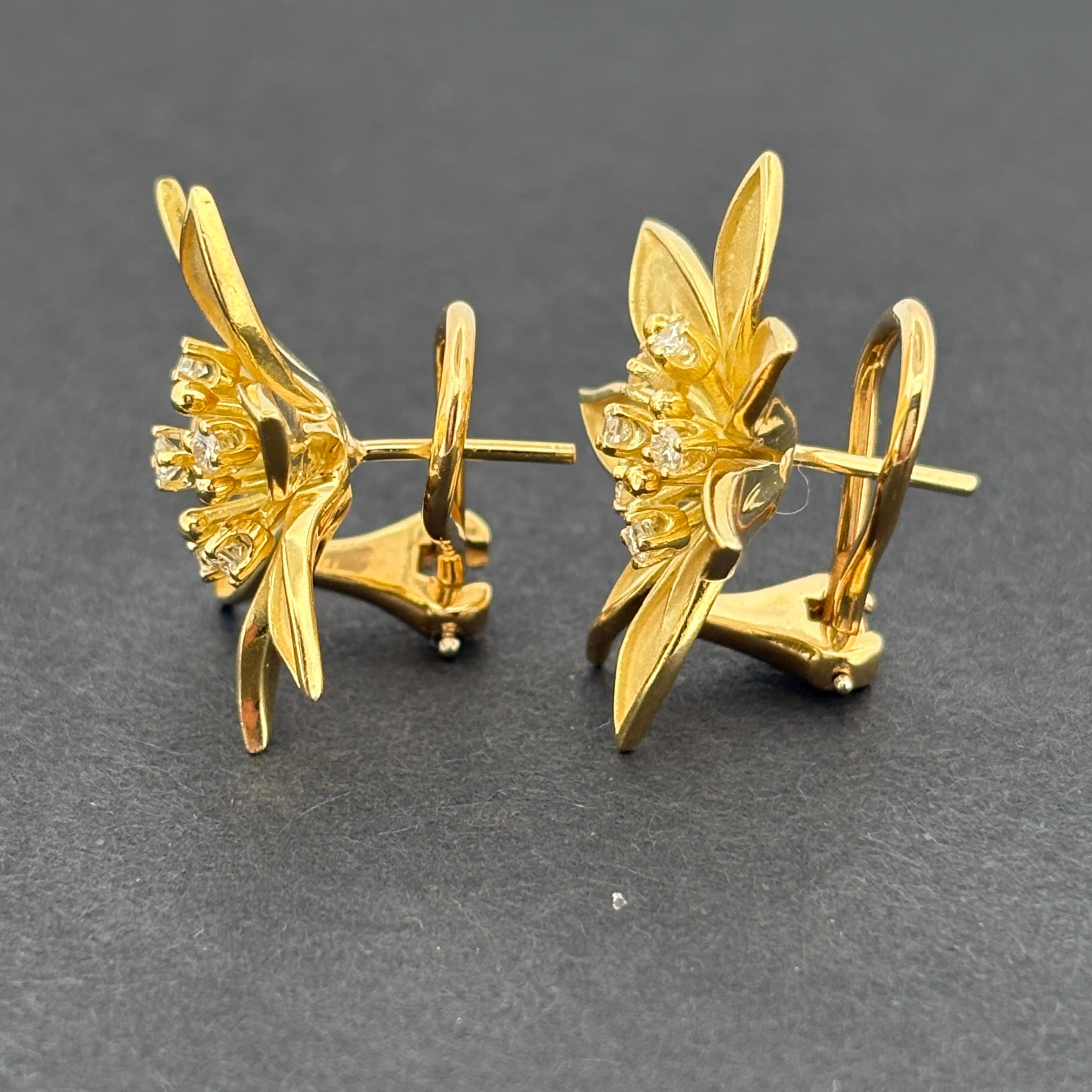 Vintage Large Flower Earrings in 18k Yellow Gold & Diamond For Sale 2