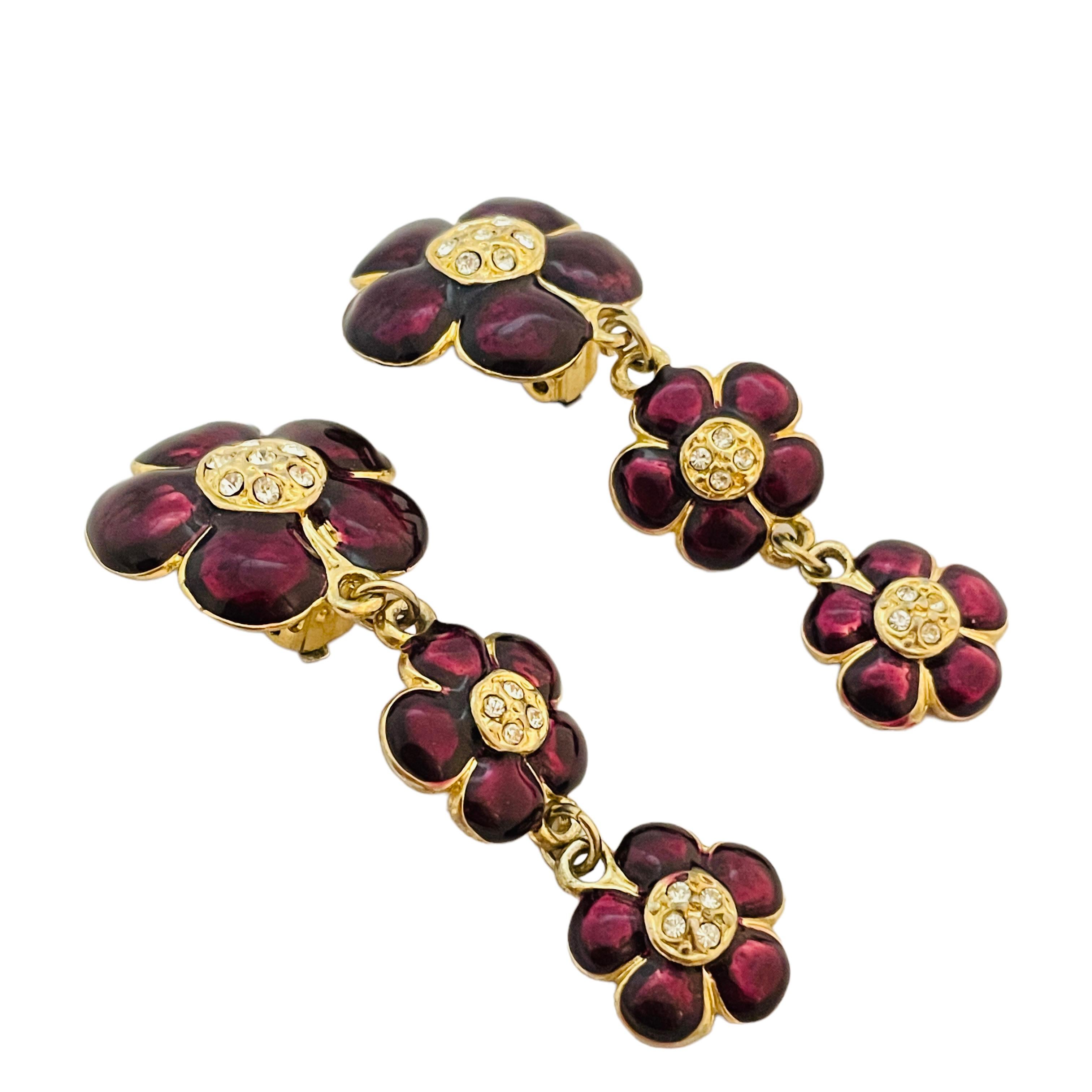 Women's or Men's Vintage flower gold enamel rhinestone dangle designer runway clip on earrings For Sale