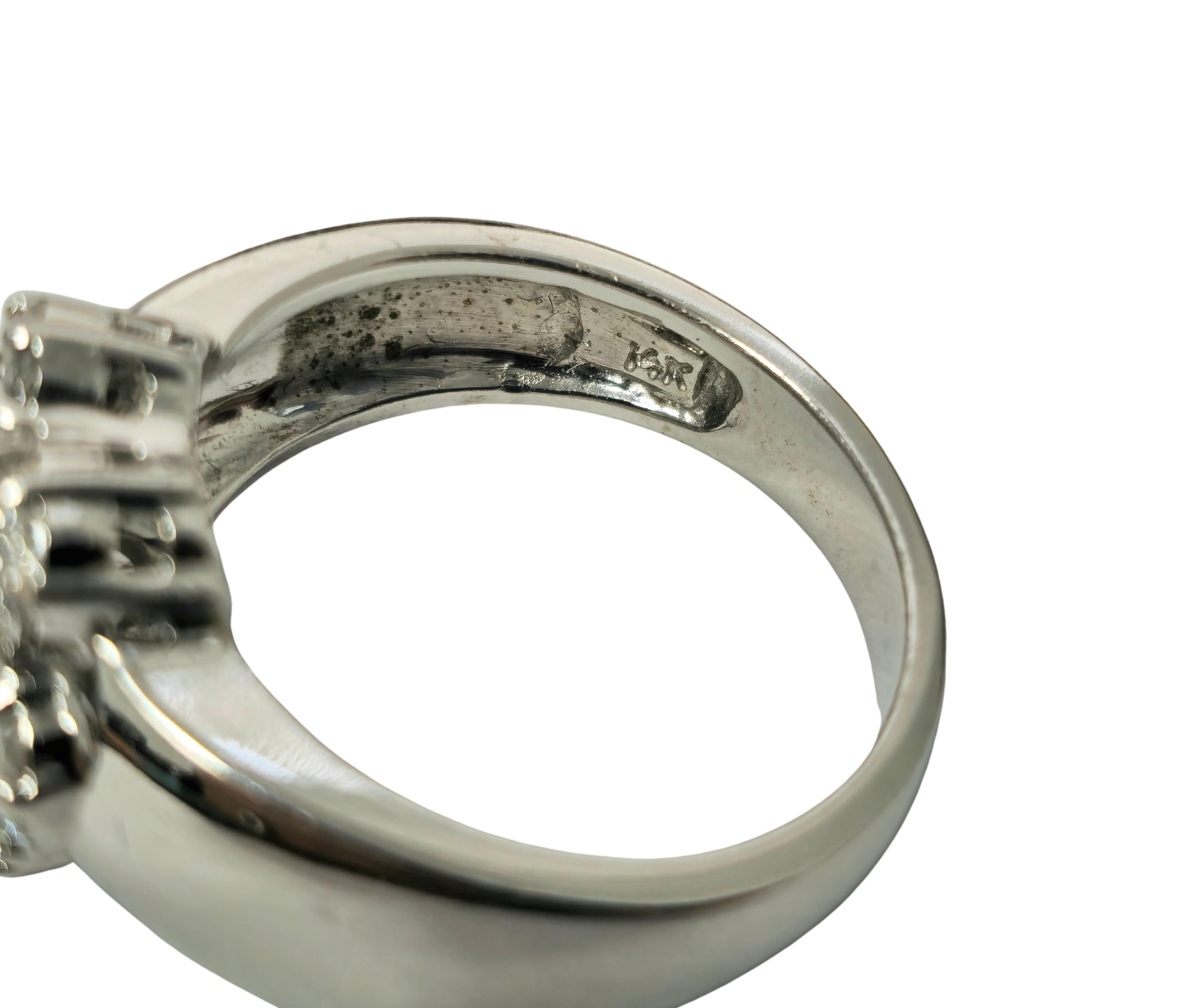 Blumeninspirierter Vintage-Ring aus Gold mit Brillanten und Diamanten (Edwardian) im Angebot