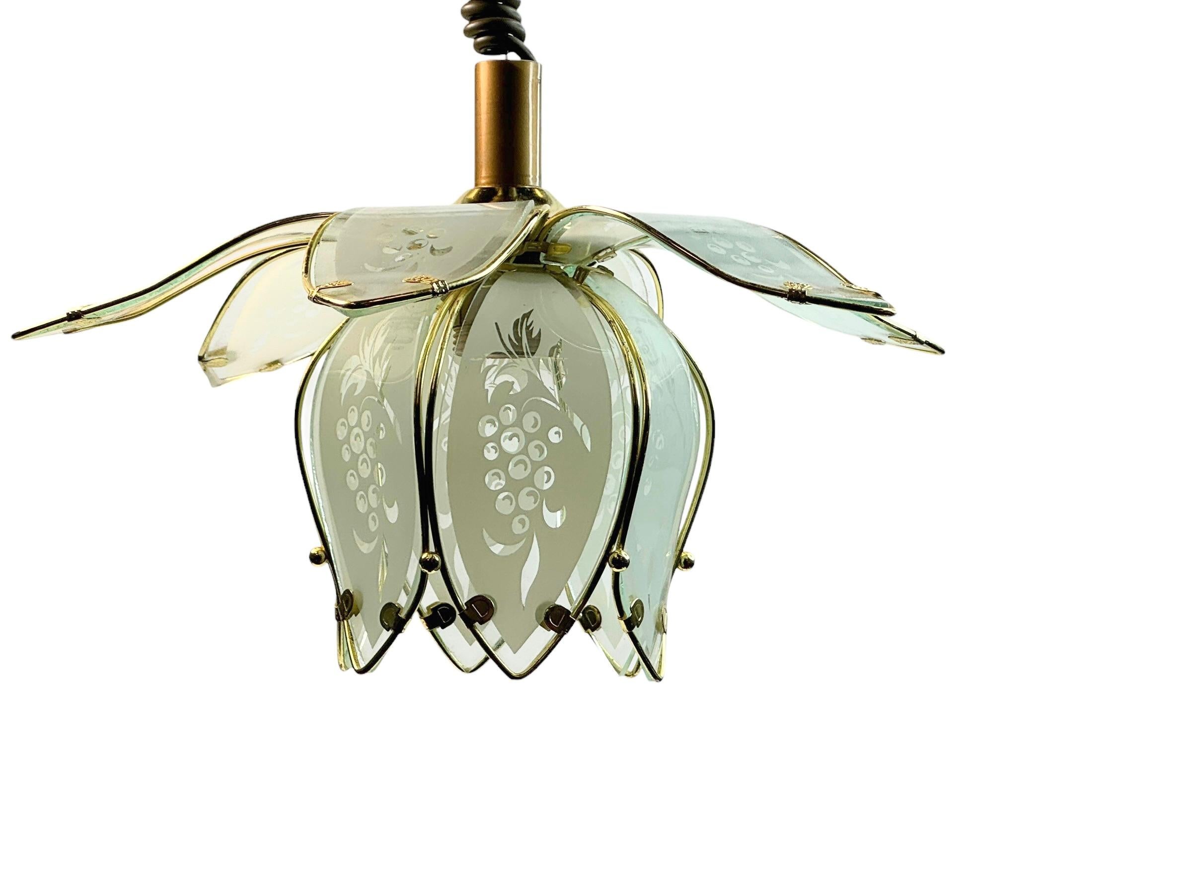 Vintage-Pendelleuchte mit Blumen-Lo Lotus-Anhänger, Deutsch, 1960er Jahre (Metall) im Angebot