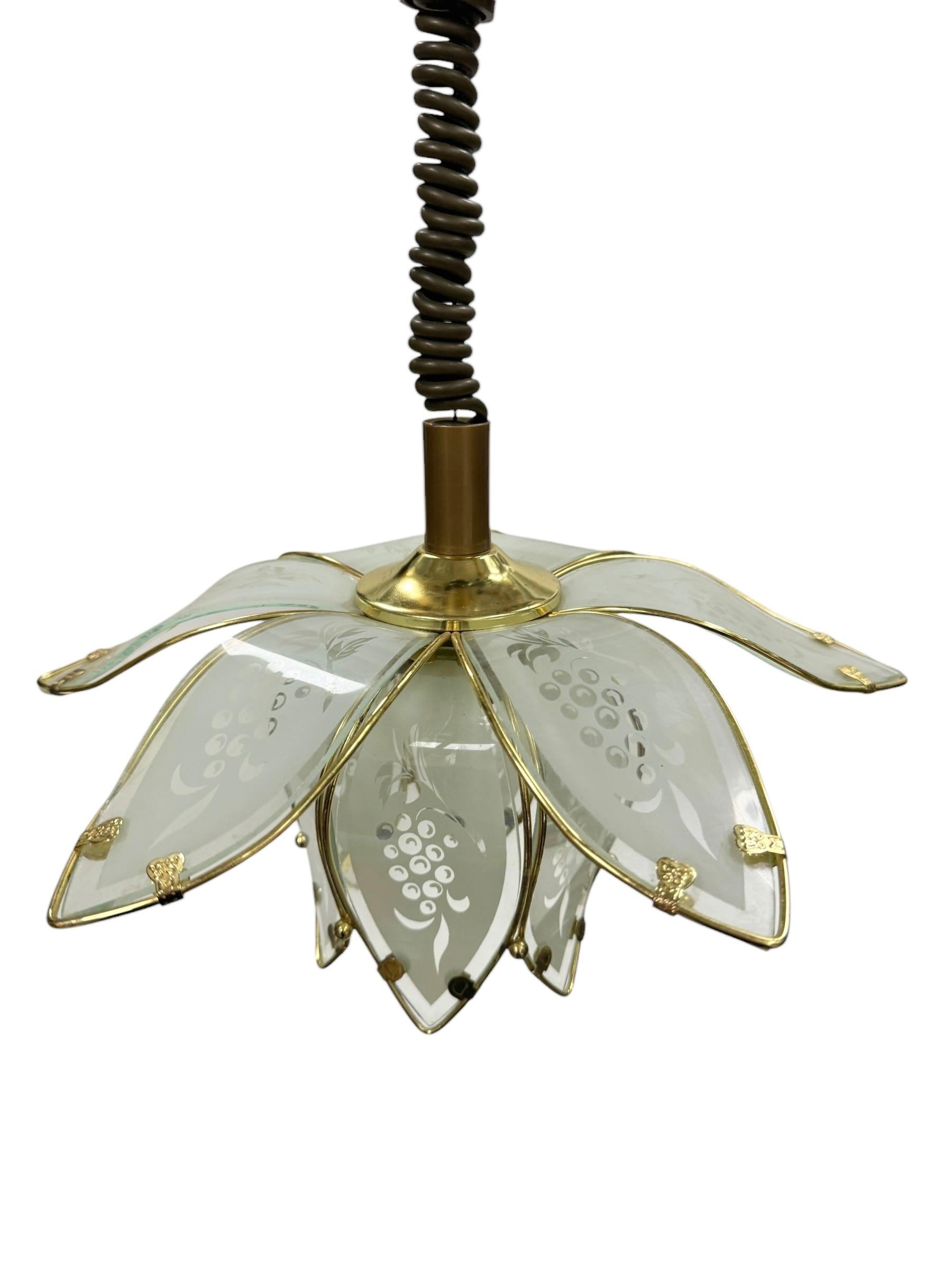 Vintage-Pendelleuchte mit Blumen-Lo Lotus-Anhänger, Deutsch, 1960er Jahre im Angebot 2