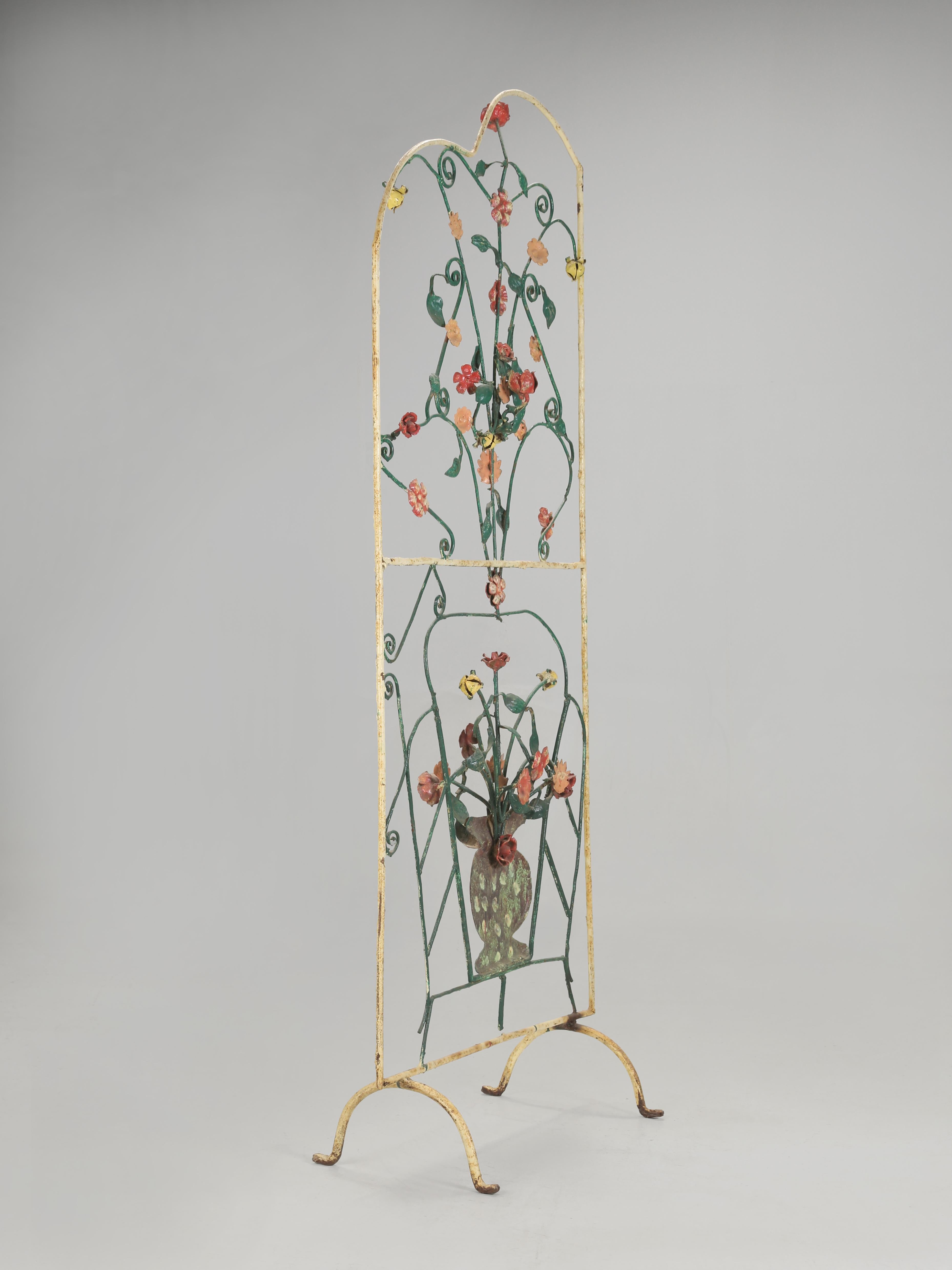 Paravento a motivi floreali o divisorio parziale d'epoca, anni '60 circa, probabilmente italiano in vendita 9