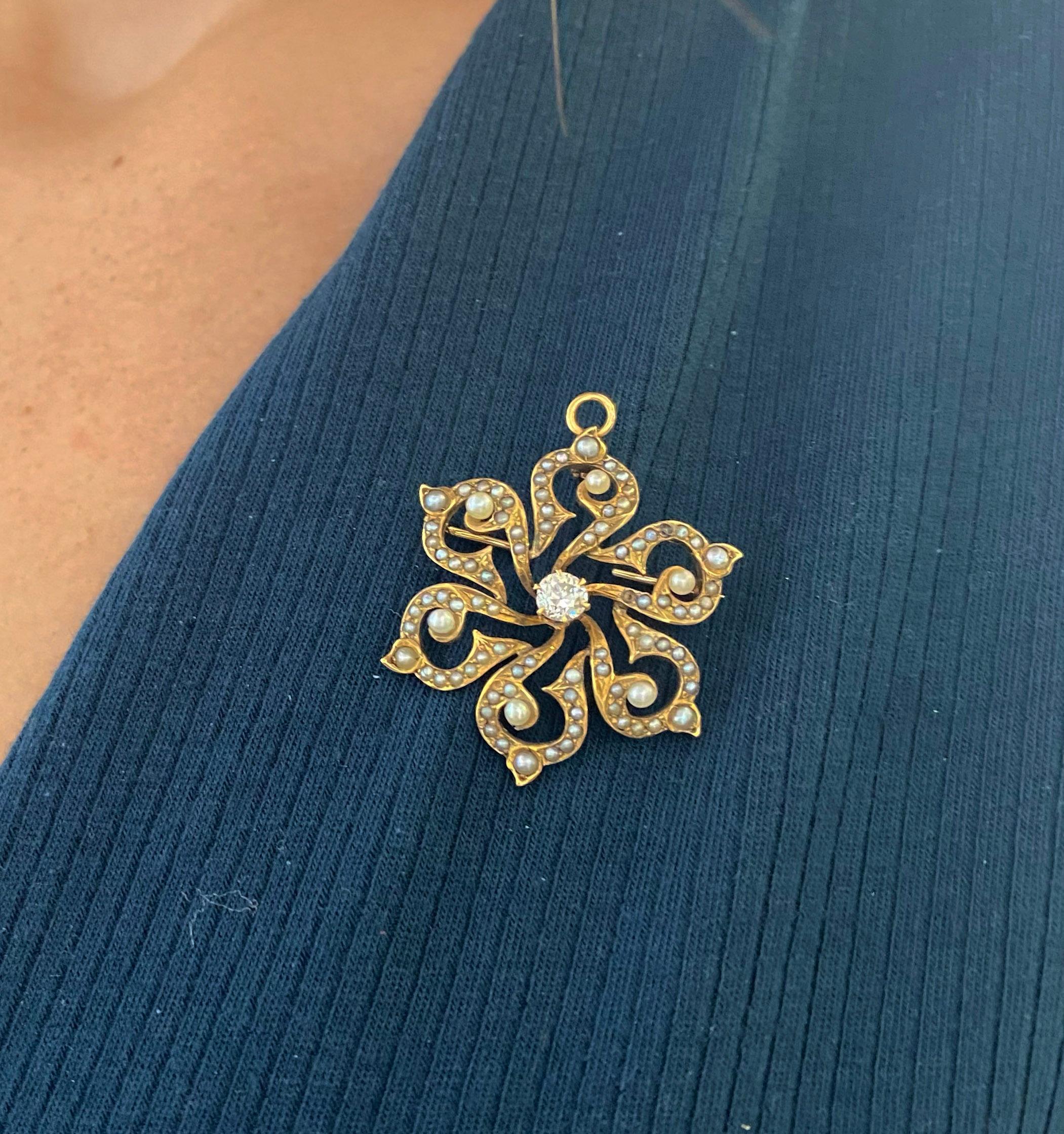 Vintage Flower Pendant or Brooch w Seed Pearls Diamond, Victorian, Circa 1929 In Excellent Condition For Sale In Austin, TX
