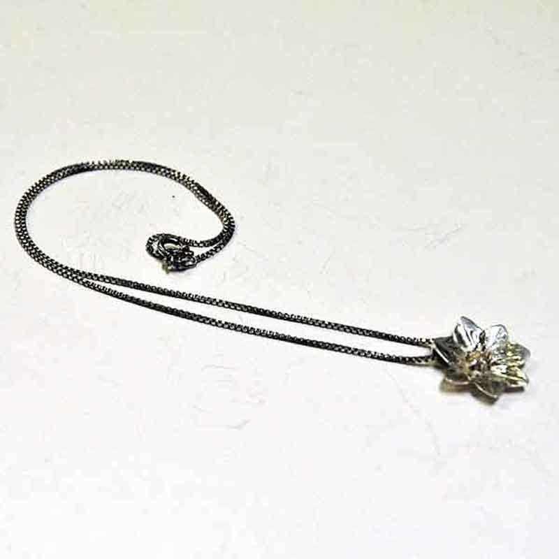 Scandinavian Modern Vintage Flower Silver Necklace by Bronsil AB, 1970s, Sweden For Sale