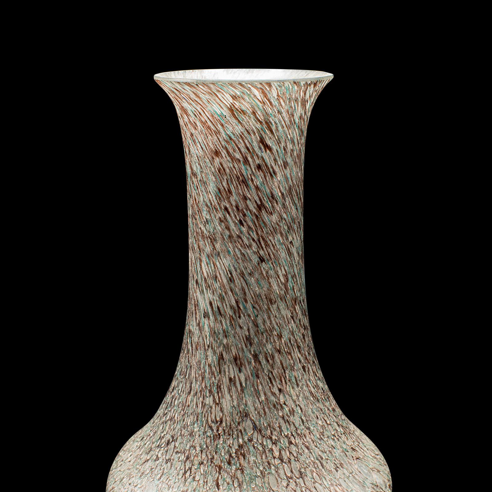 Vaso di fiori d'epoca, scozzese, vetro artistico, espositore, manico a goccia di pose, C.C. in vendita 1