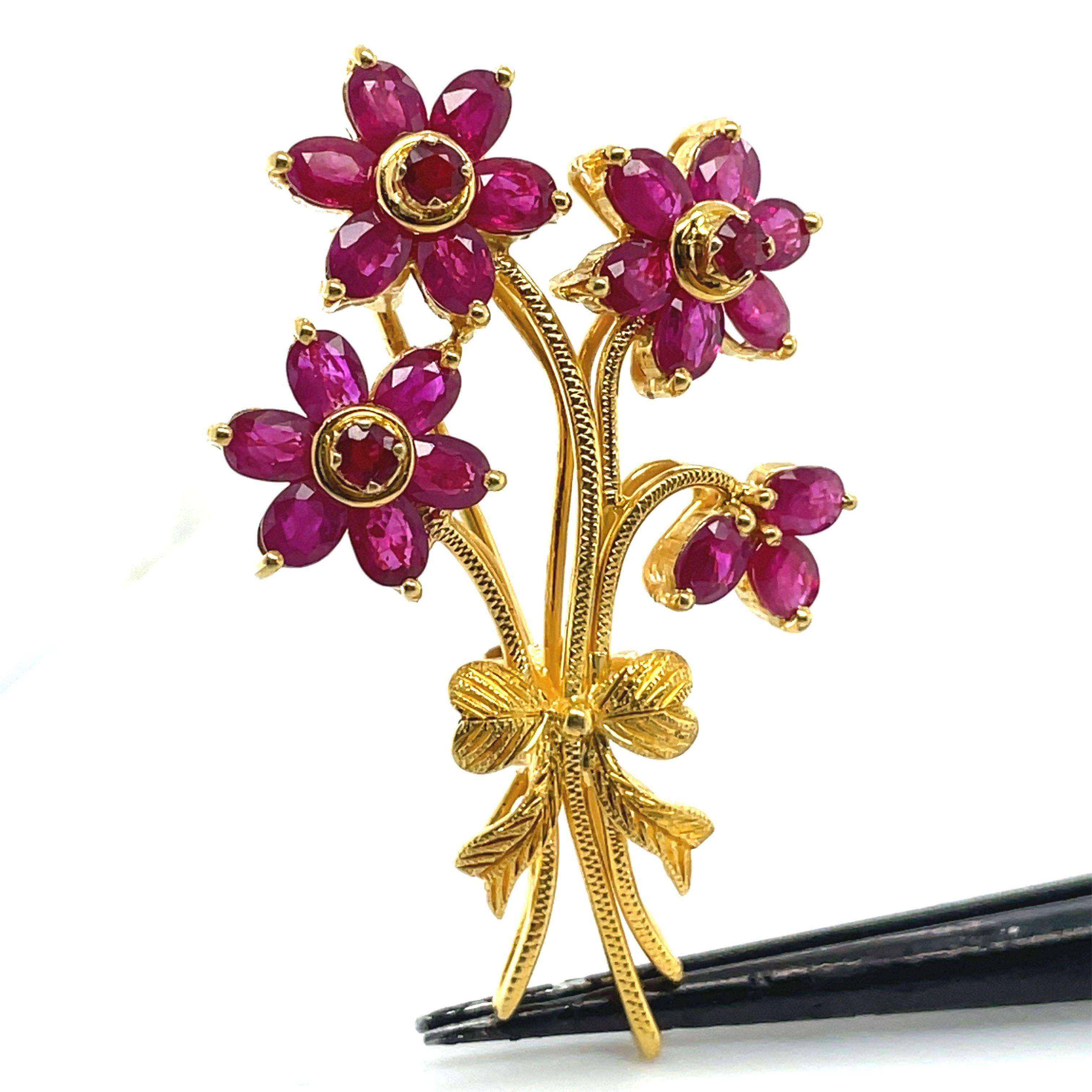 Vintage Flowers Brooch, 22k Yellow Gold, 2 Carat Natural Ruby Estate Ruby Brooch For Sale 5