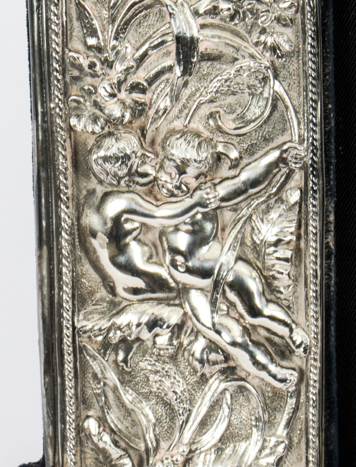 Vintage Flowers & Cherubs Sterling Silver Photo Frame 20th C 1