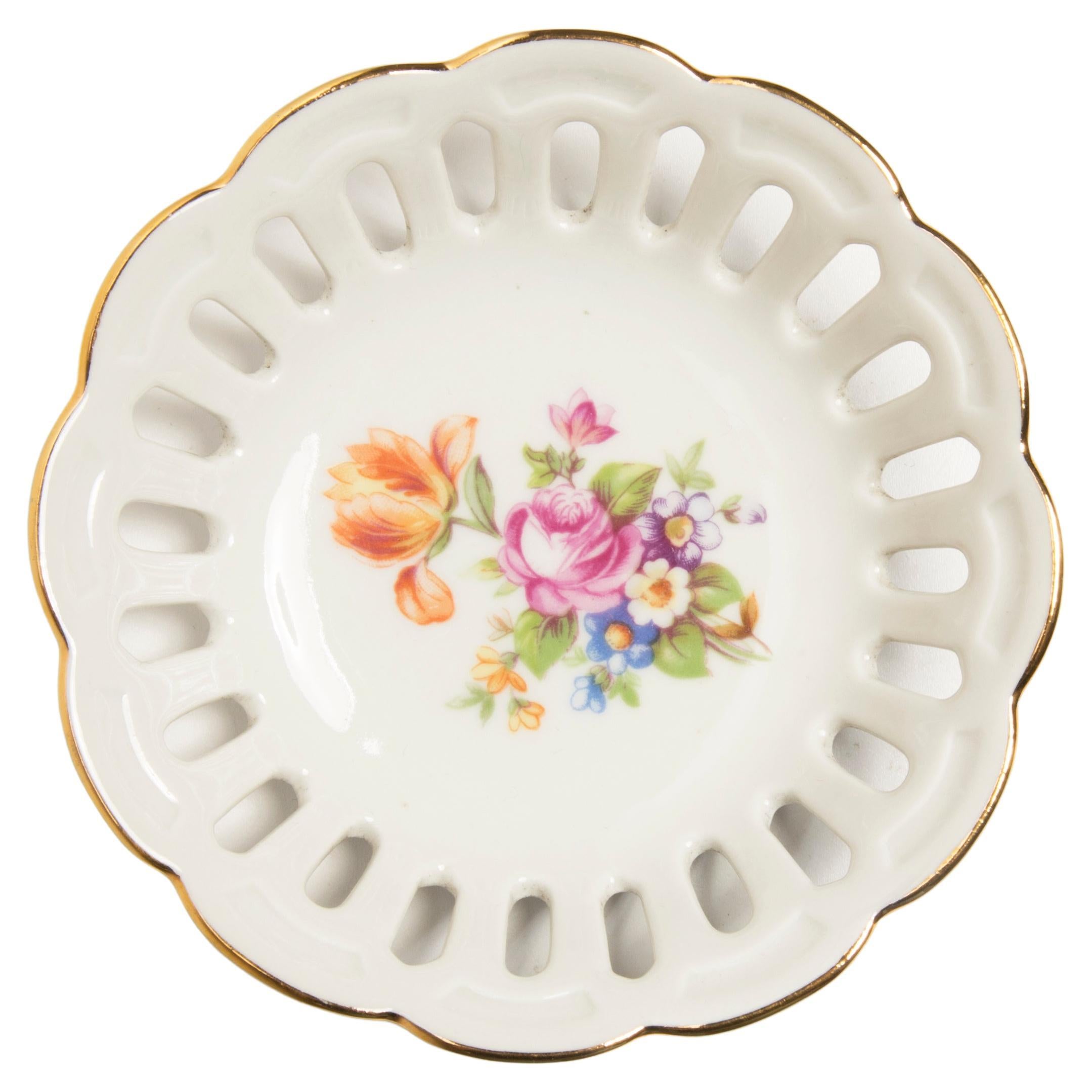 Assiette en porcelaine décorative à fleurs vintage, Allemagne, années 1970