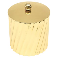 Vintage geriffelte und gedrehte Messing Mitte des Jahrhunderts Modern Box mit Ball-Deckel
