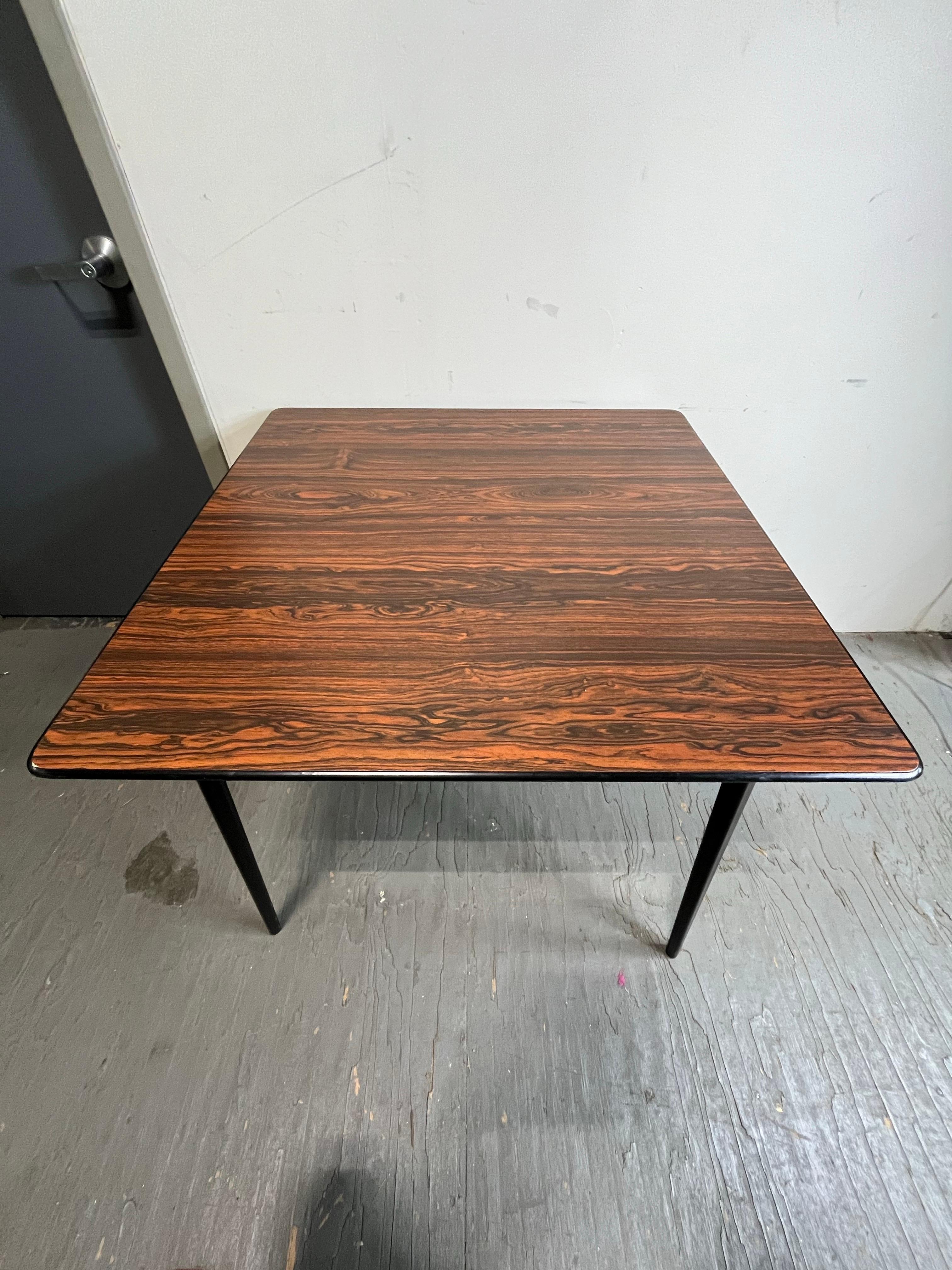 Vintage Foldable Game Table from Stakmore (Laminat) im Angebot