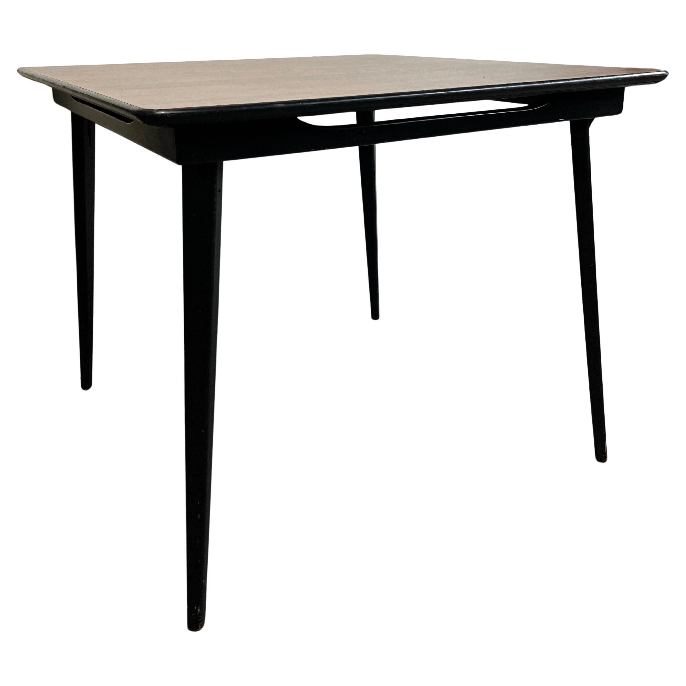 Vintage Foldable Game Table from Stakmore im Angebot