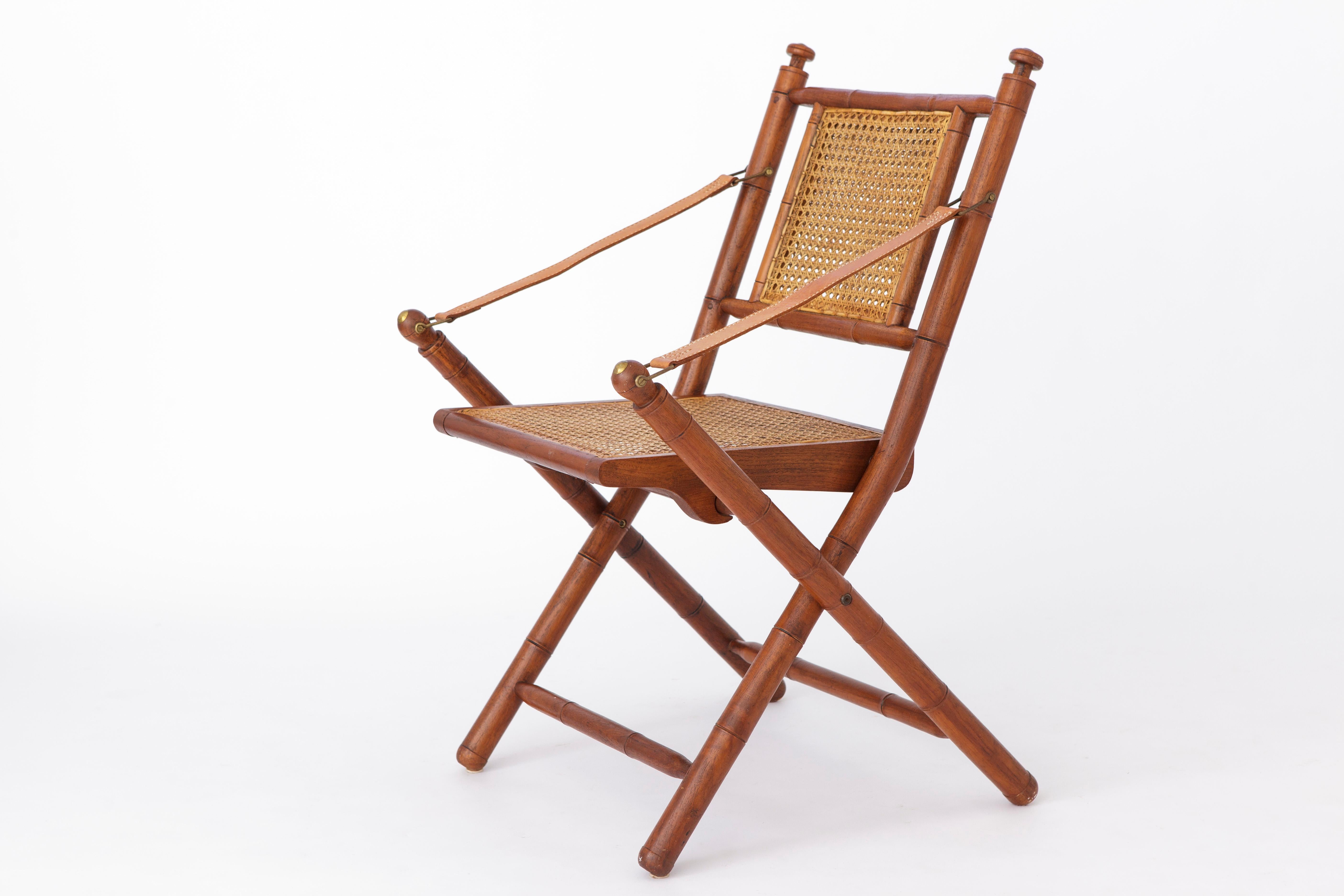 Mid-Century Modern Vintage Folding Chair 1960s Spain Viennese Weaving For Sale