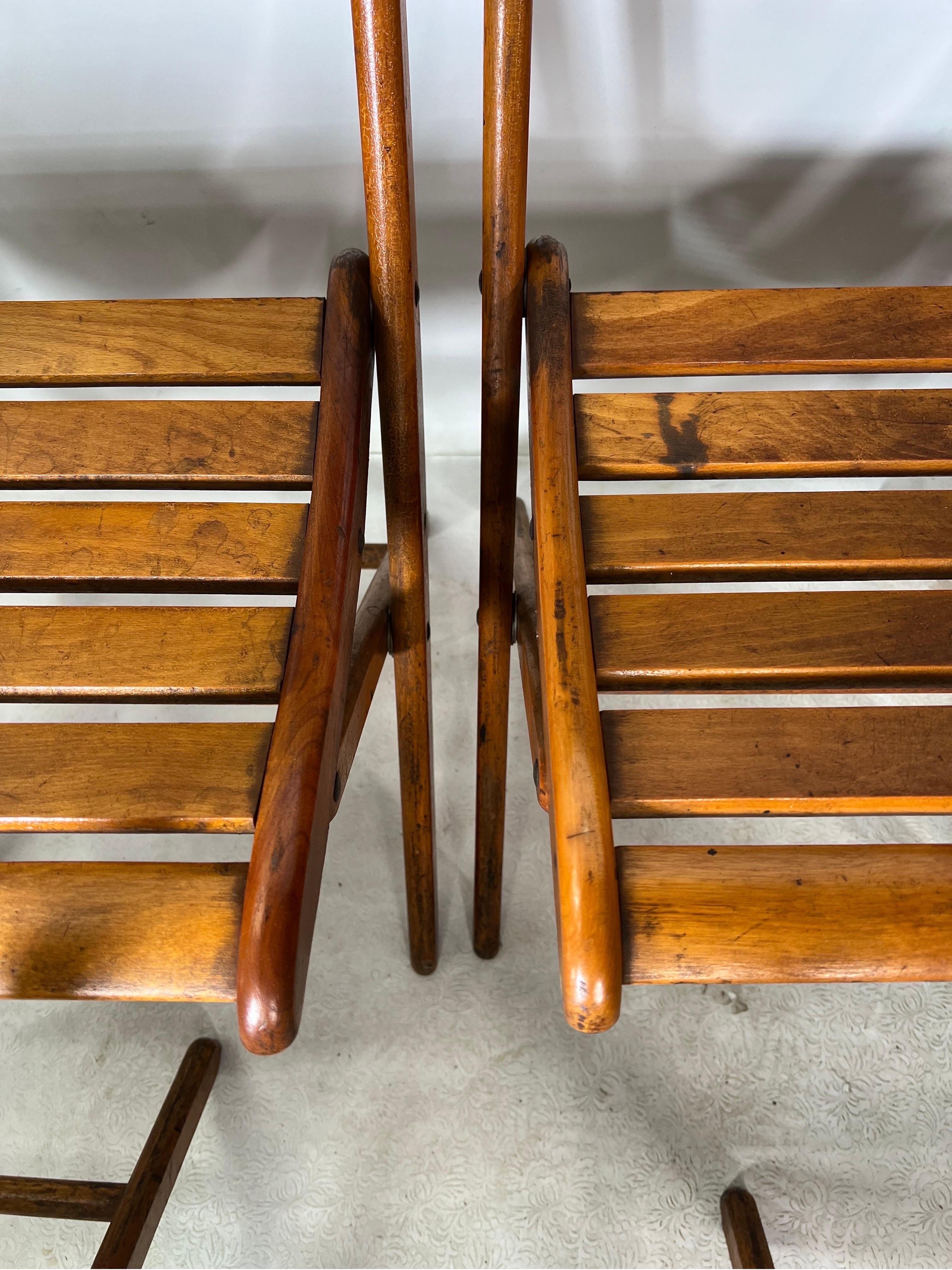 Vintage Folding Slatted Chairs, a Set of 7 For Sale 3