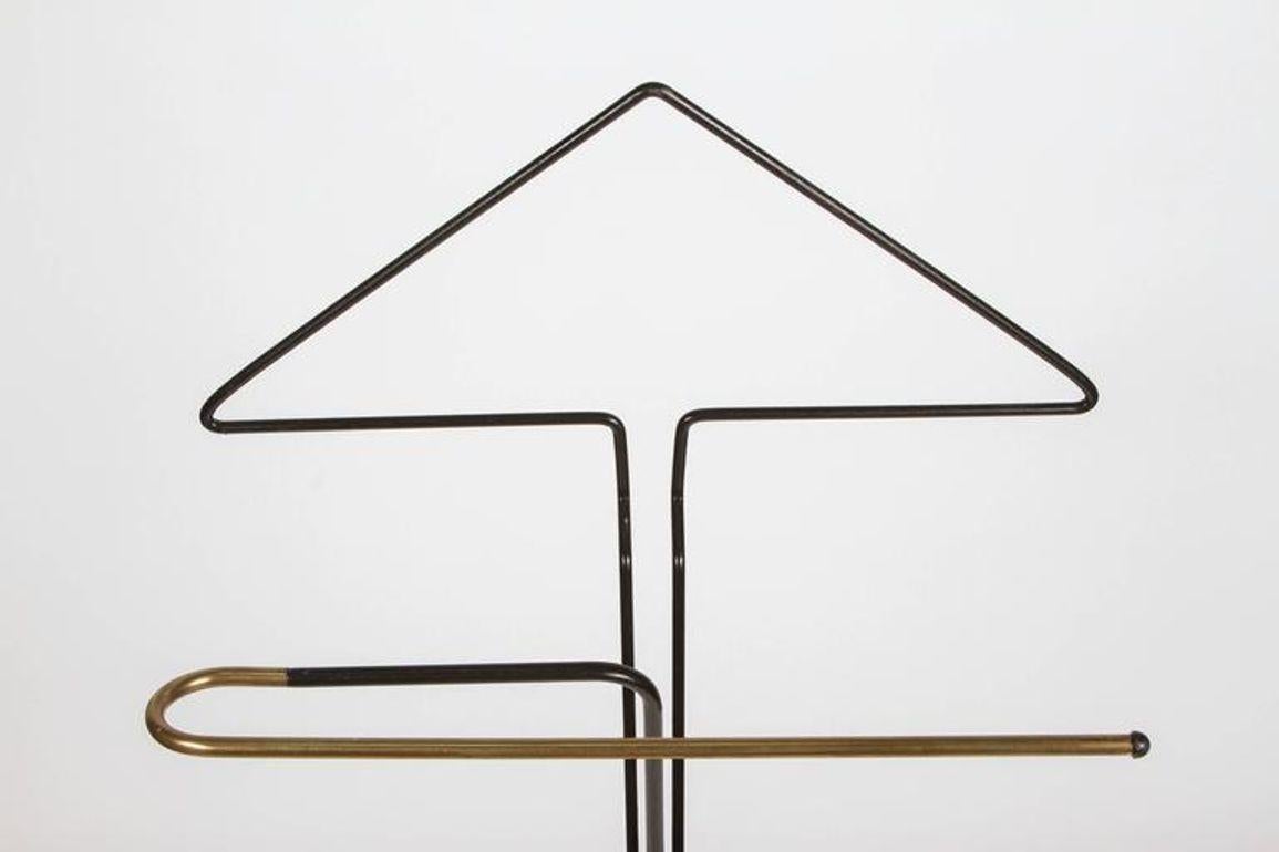 Vintage Folding Valet Metall Stand von Fratelli Reguitti 1950s (Moderne der Mitte des Jahrhunderts) im Angebot