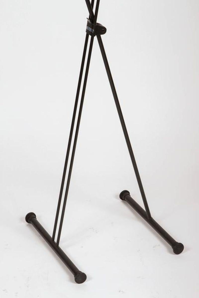 Vintage Folding Valet Metal Stand by Fratelli Reguitti  the 1950s In Good Condition For Sale In North Hollywood, CA
