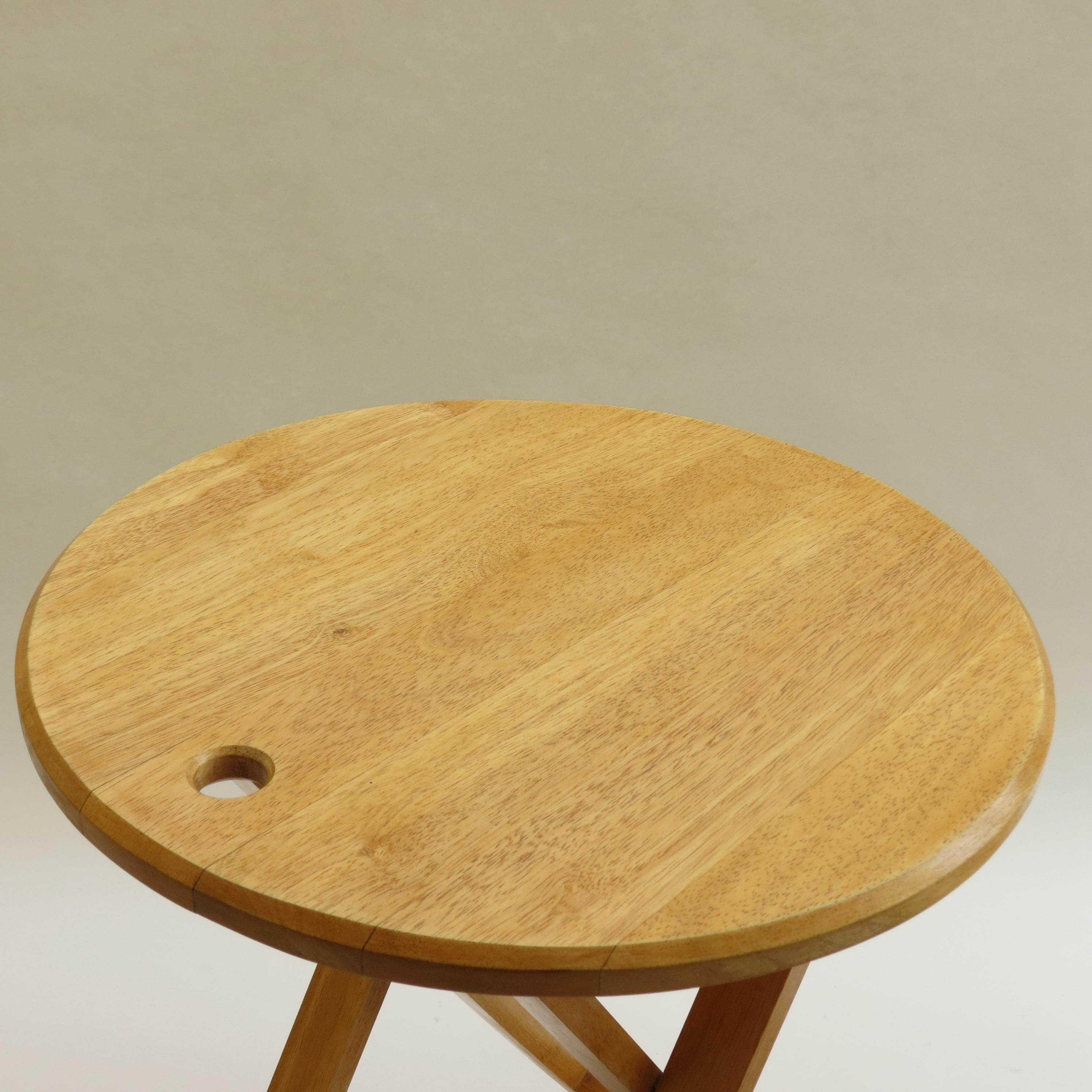 collapsible wooden stool