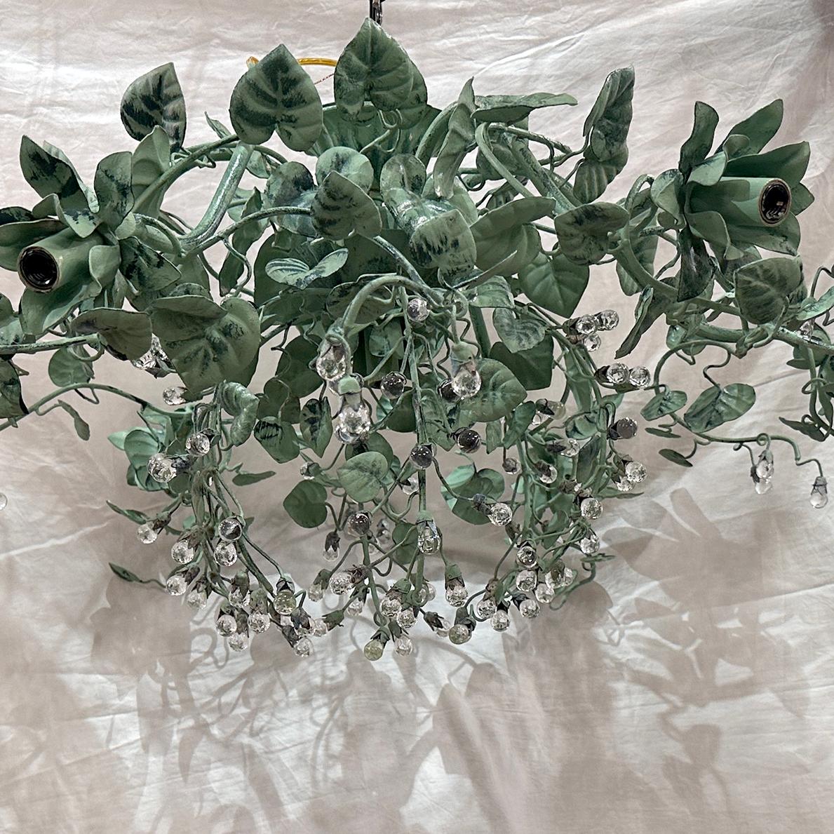 Lampadario con fogliame vintage in vendita 3