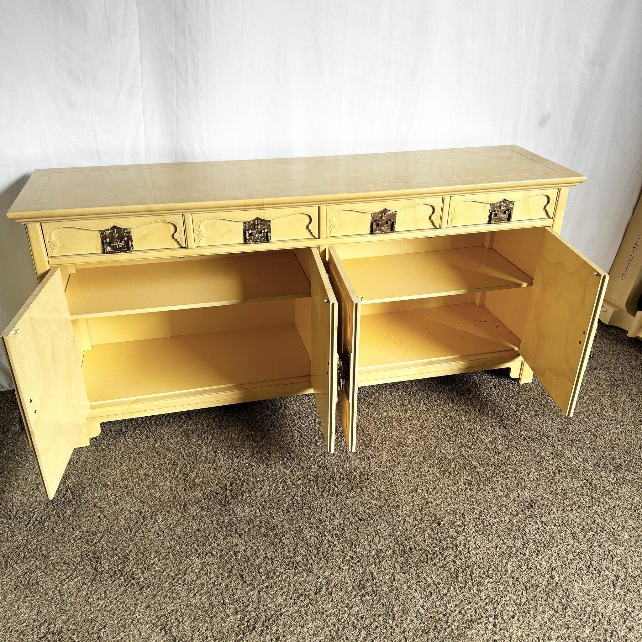 Vintage Folio Faux Goat Skin Lacquered Credenza by Henredon en vente 2