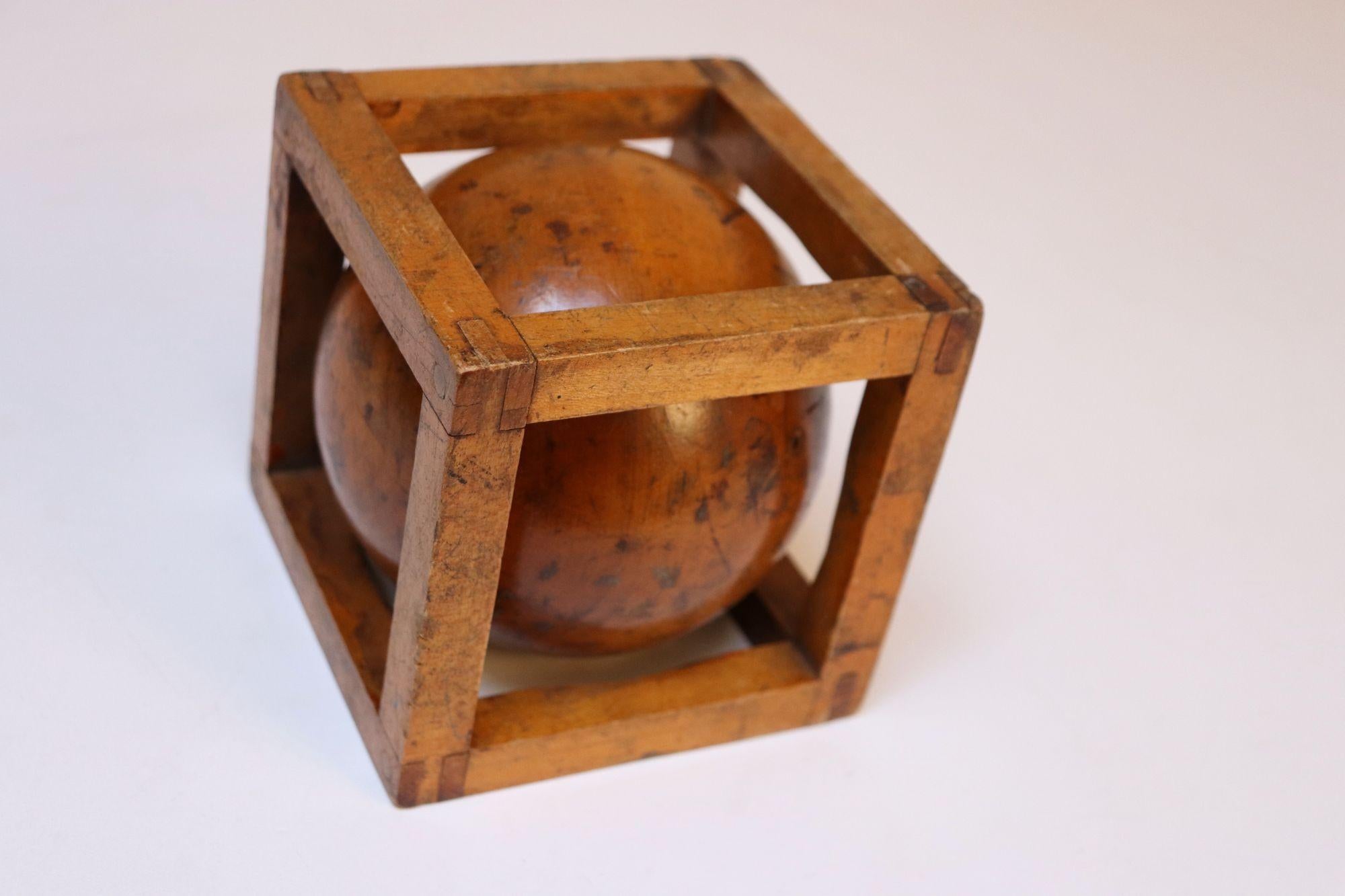Vintage Folk Art Carved 'Ball in Cage' Whimsy In Distressed Condition In Brooklyn, NY
