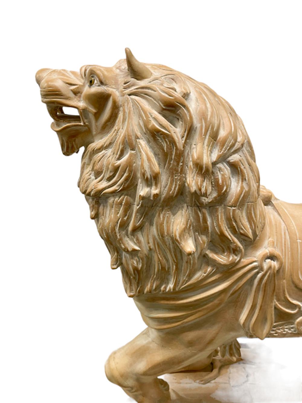 Art of Vintage Wood Carved Wood Juvenile Size Carousel Figure of a Standing Lion (Lion debout)  en vente 2
